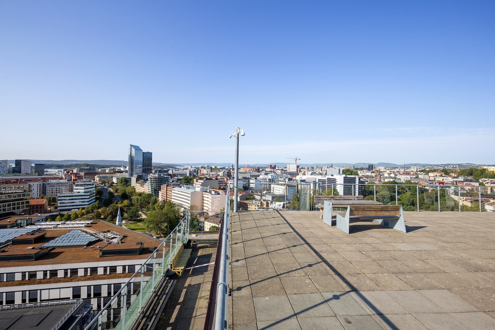 Takterrassen har fantastisk panoramautsikt over Oslo by! Galleribilde