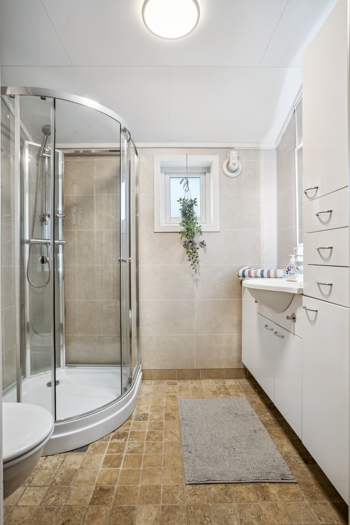 Stort dusjkabinett. Galleribilde