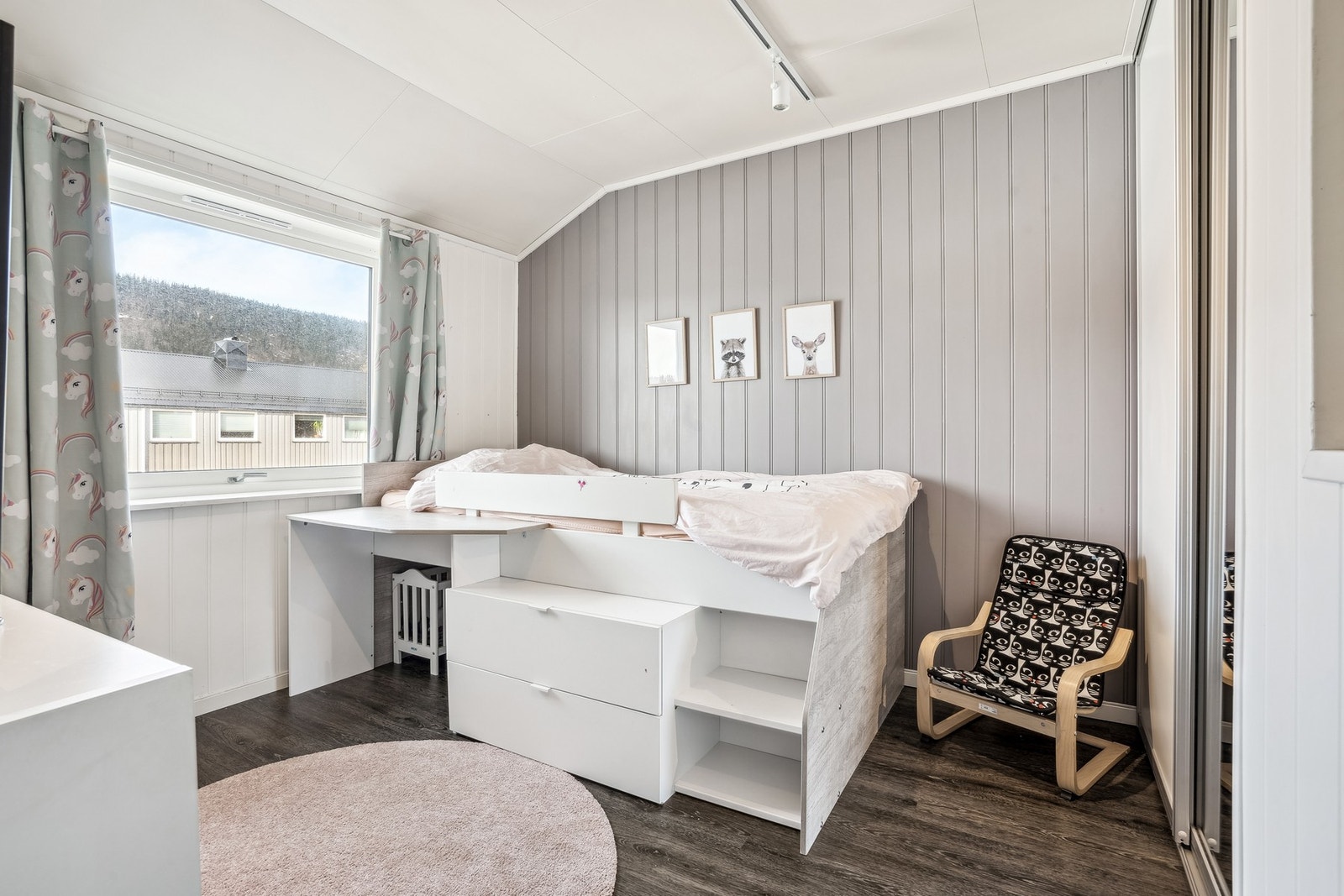 Soverom 2 av 3. Galleribilde