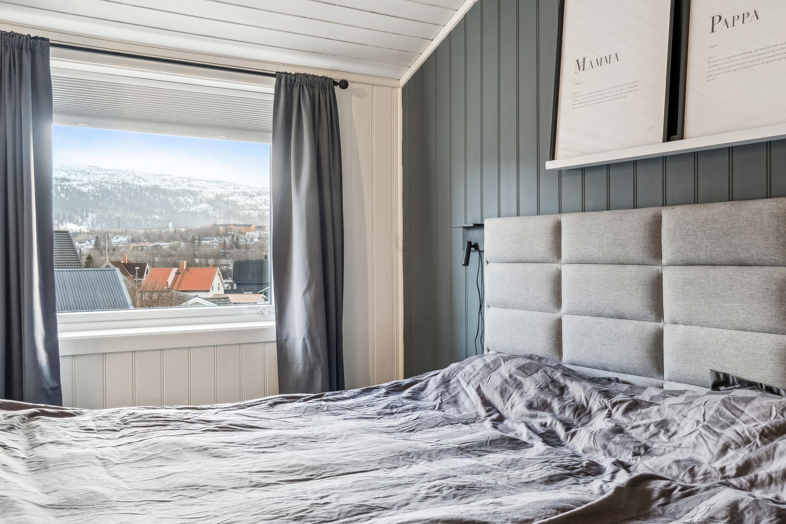 Alle tre soverommene befinner seg i tredje etasje. Galleribilde