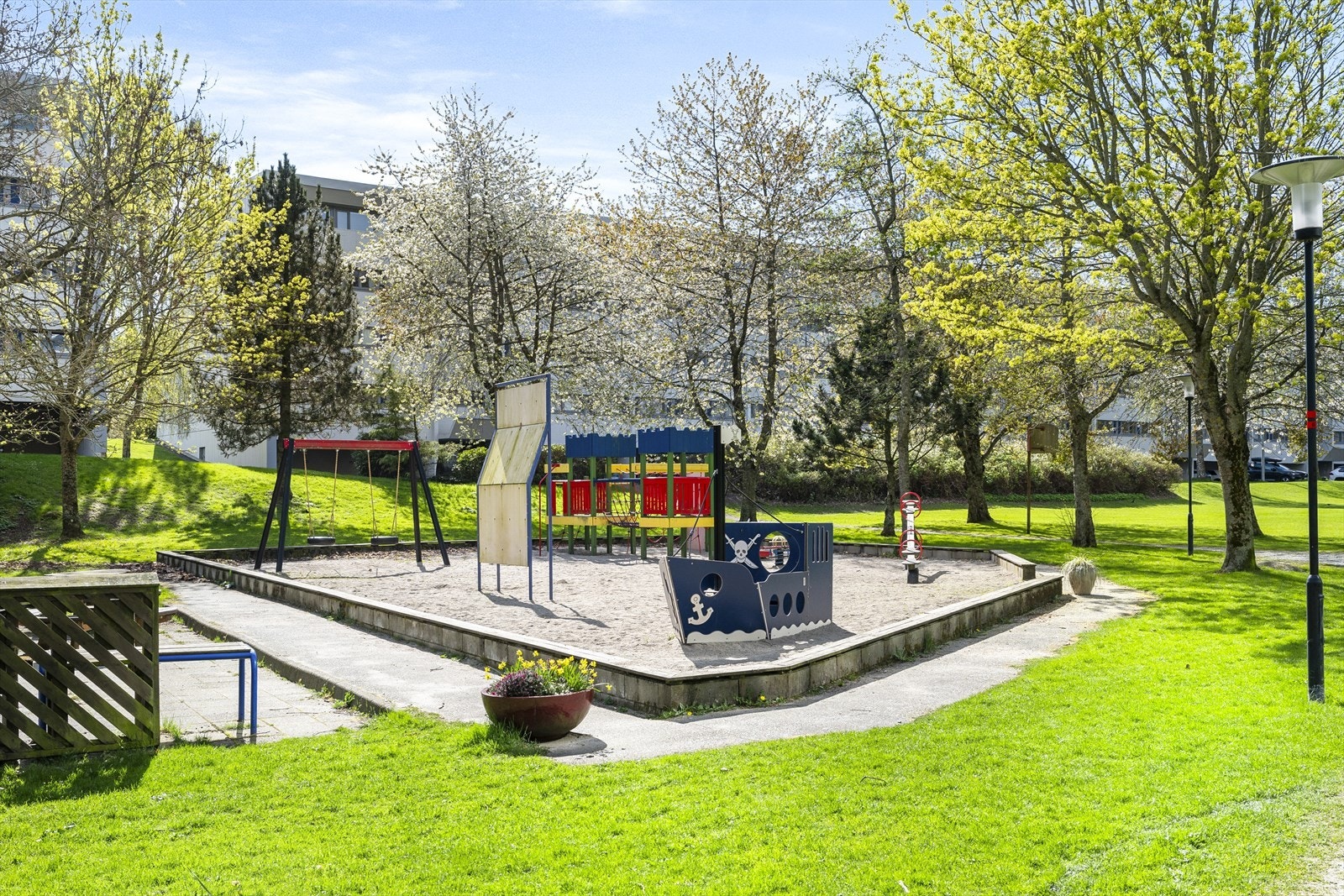 - Det er også lekeplasser for de minste - Galleribilde