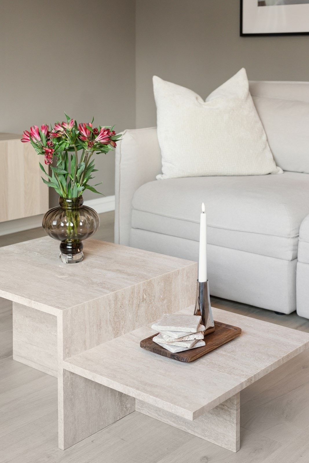 Fibernett, varmtvann og fyring (fjernvarme) er inkludert i felleskostnadene. Galleribilde