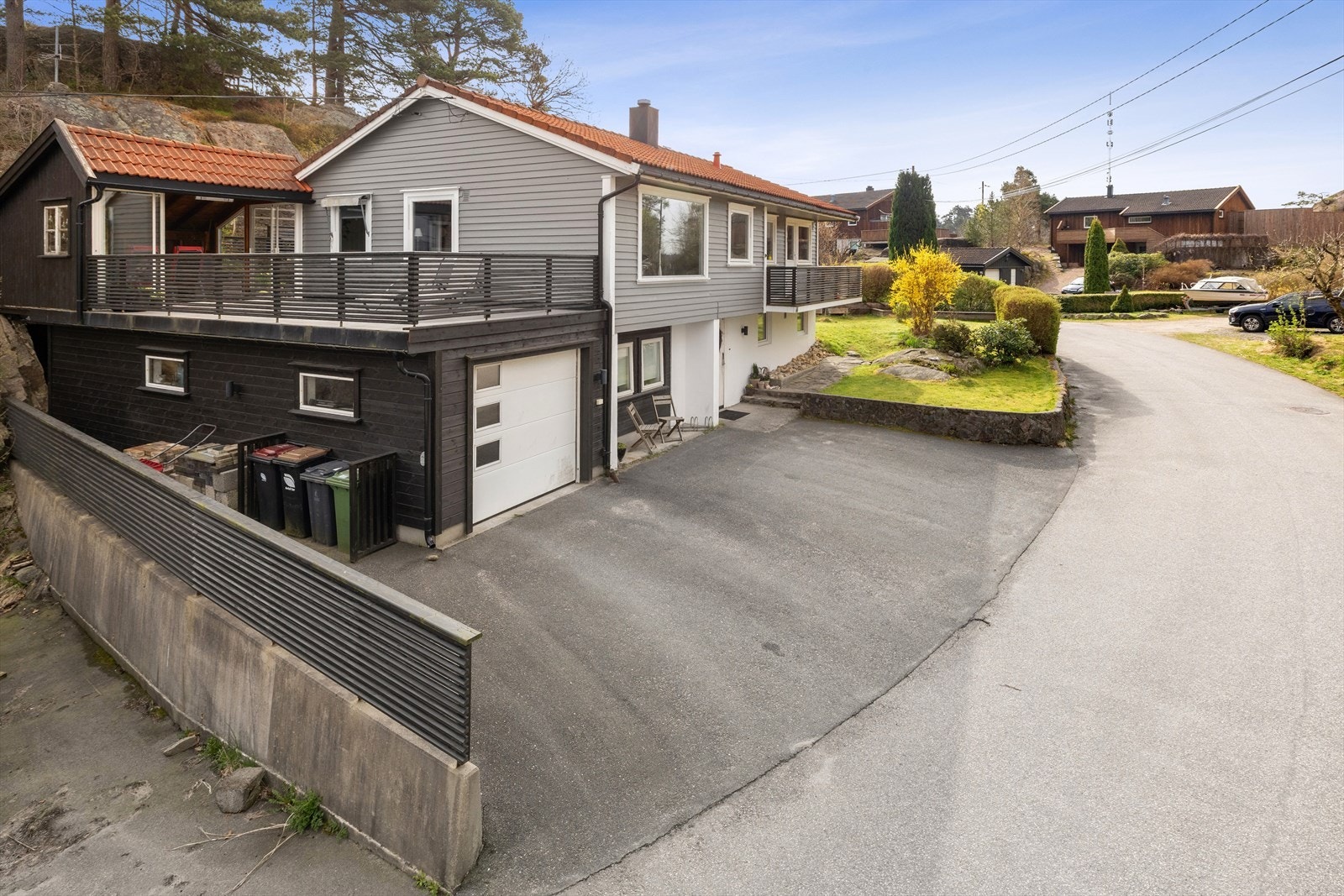 Innholdsrik enebolig i et attraktivt område. Galleribilde