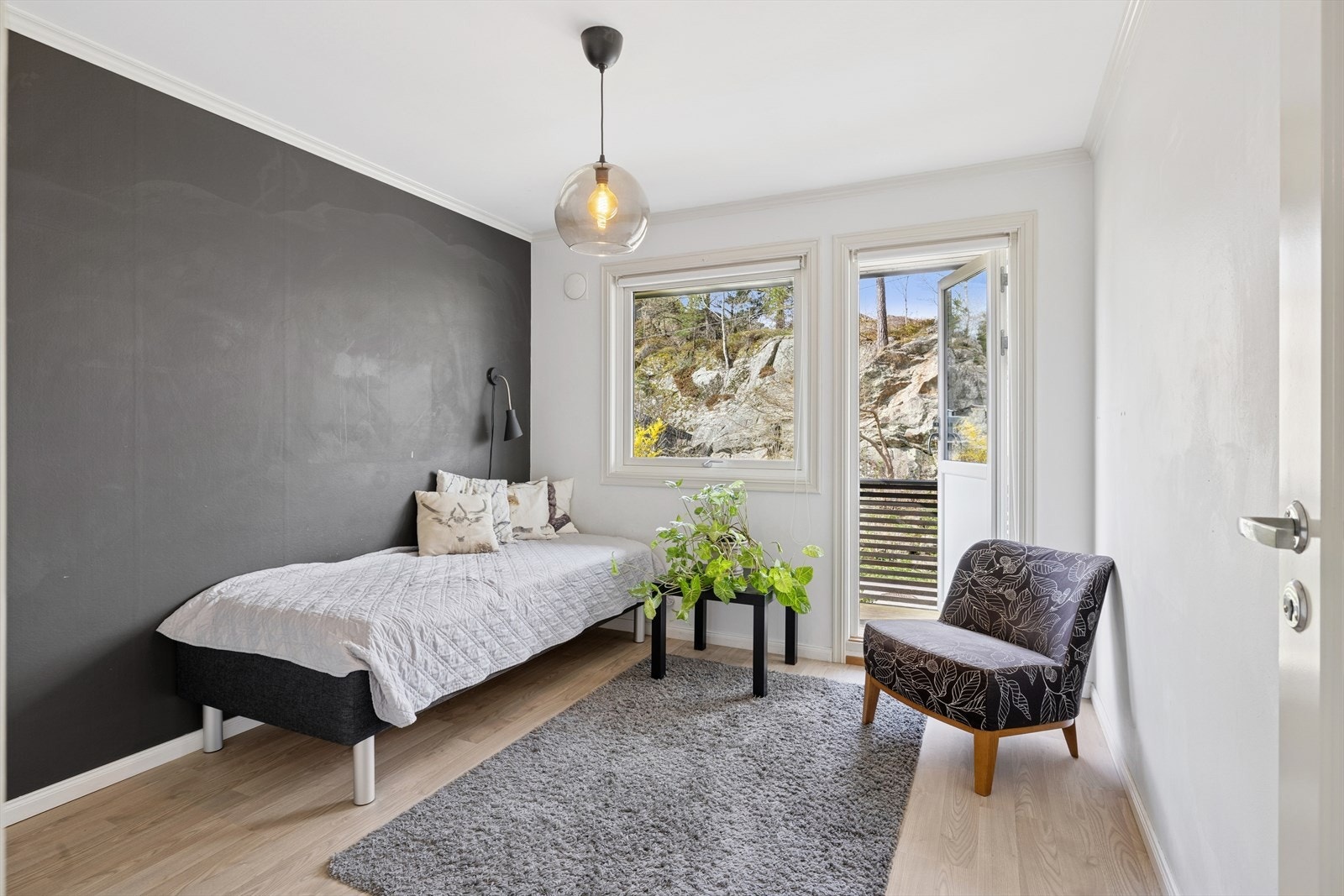 Soverommet har utgang til balkongen. Galleribilde