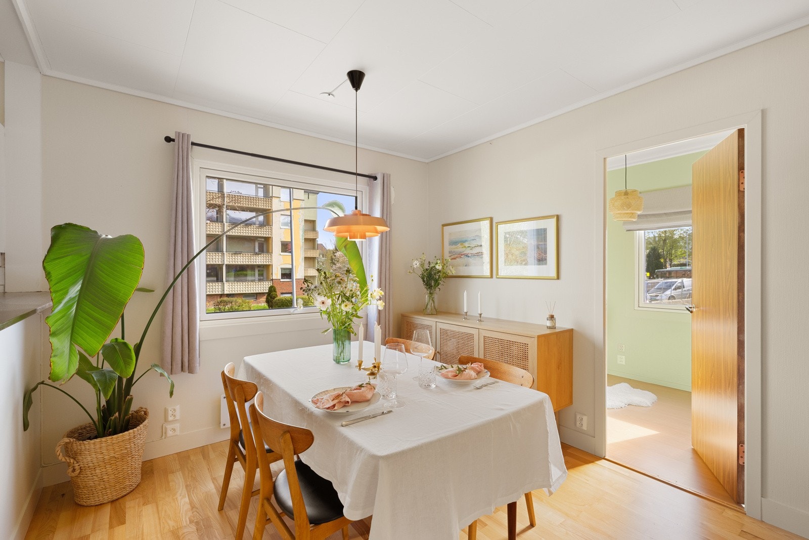 Velkommen til Leif Dietrichsons gate 25, presentert av Privatmegleren Haferkamp v/ Emma Fredrikke Jakobsen Galleribilde