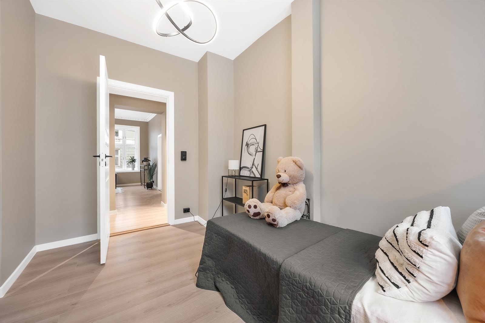 Soverom III passer perfekt som et gjesterom, barnerom eller kontor. Galleribilde