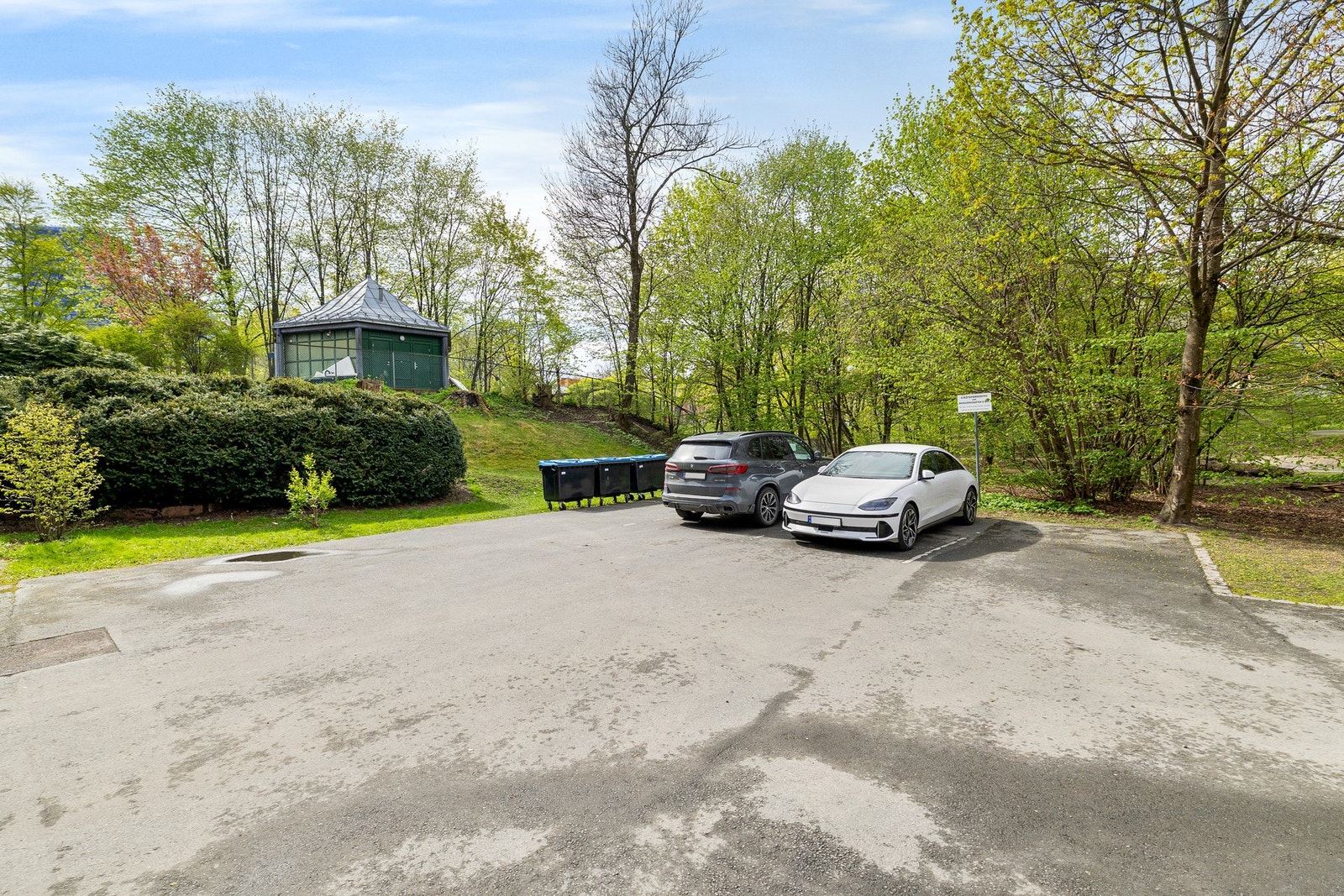 Gjesteparkering. Galleribilde