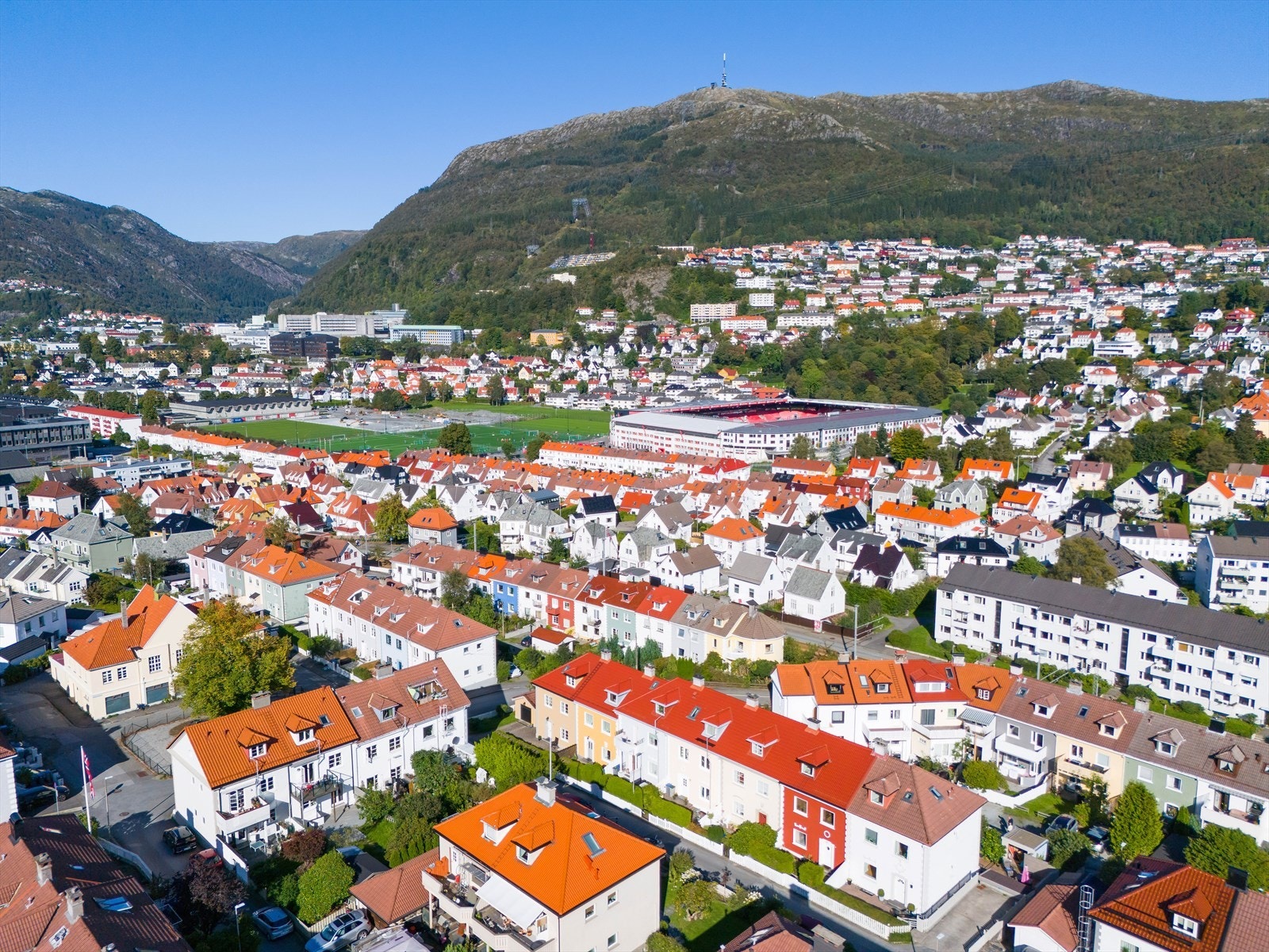 Bo sentral med kort vei til Bybanen. Galleribilde