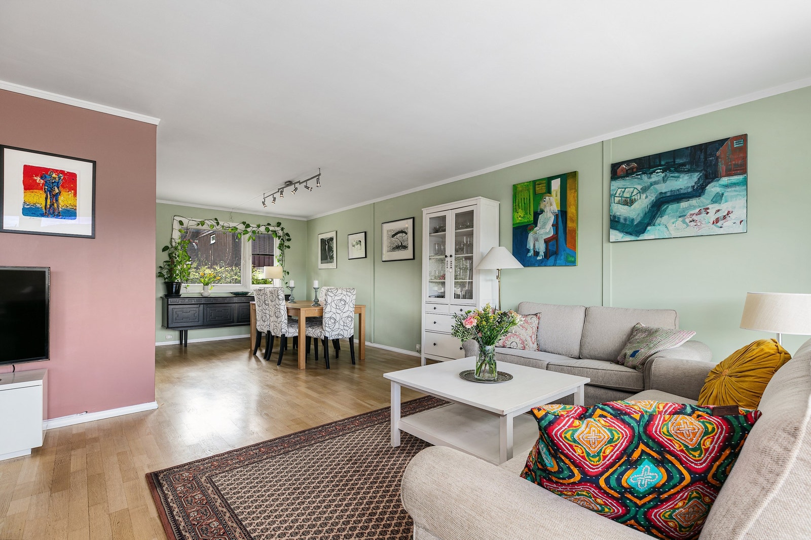 Fra salongen mot spisestua Galleribilde