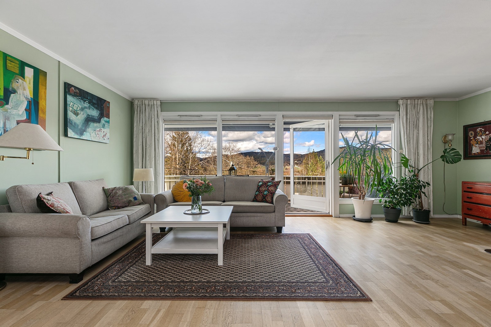 Hyggelig sofakrok uten innsyn Galleribilde