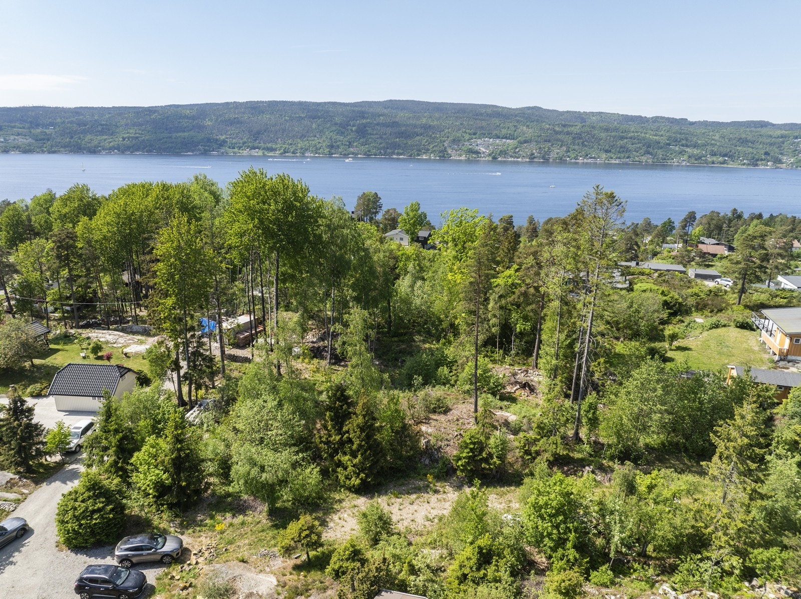 Etablert biloppstillingsplass Galleribilde