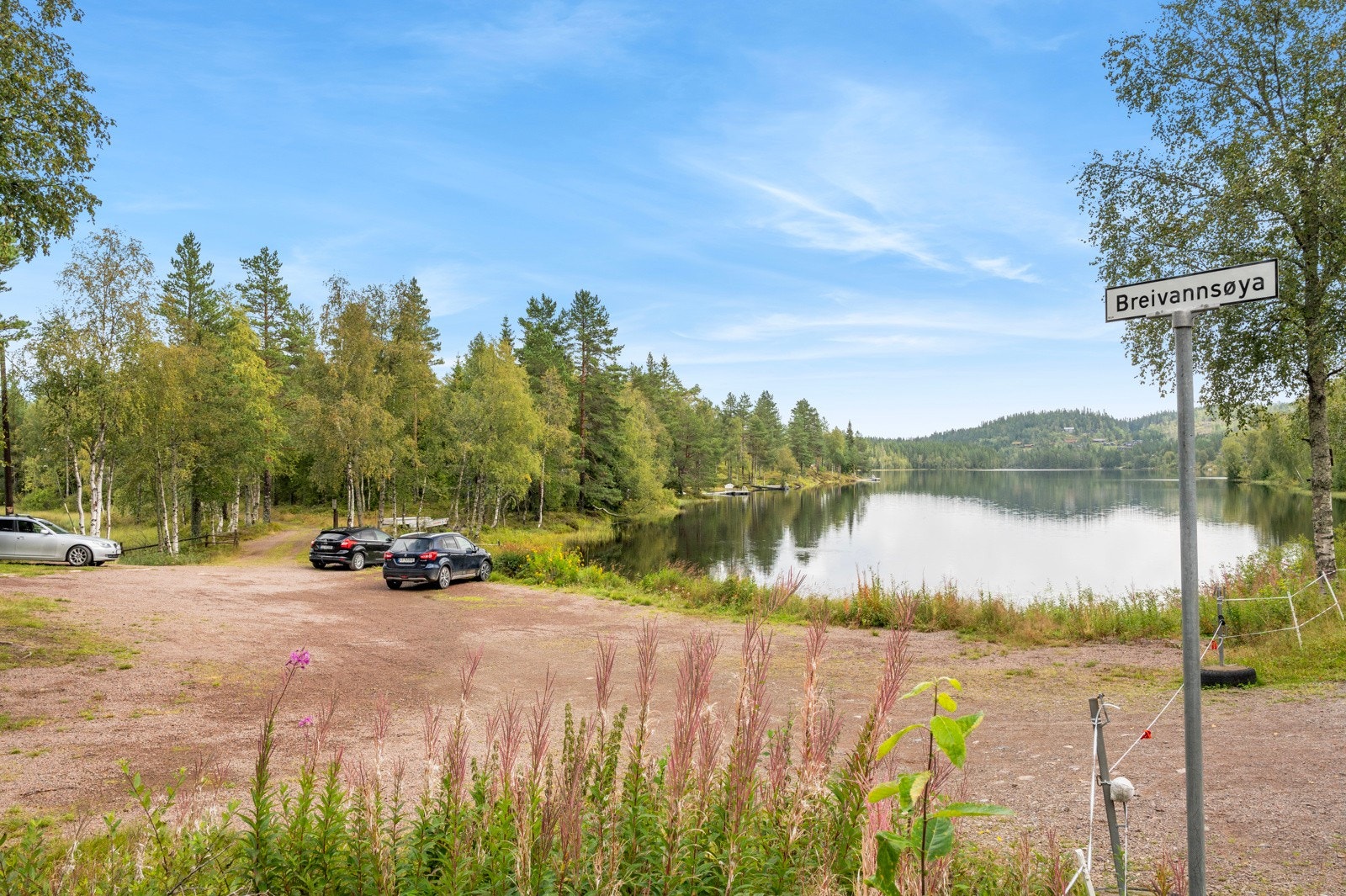 Parkeringa for Breivannsøya Galleribilde