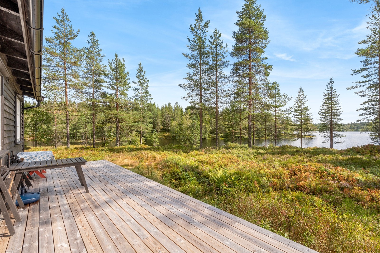 Terrasse med flott utsikt mot Breivann Galleribilde