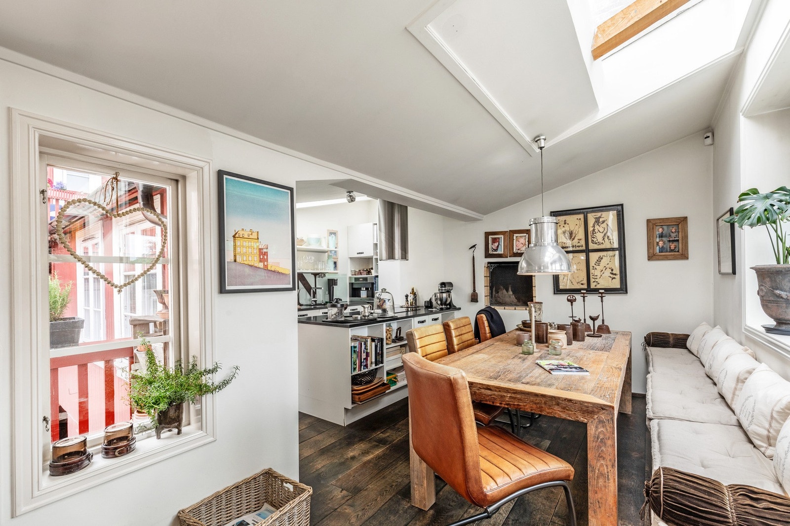 Koselig plass til langbord. Galleribilde