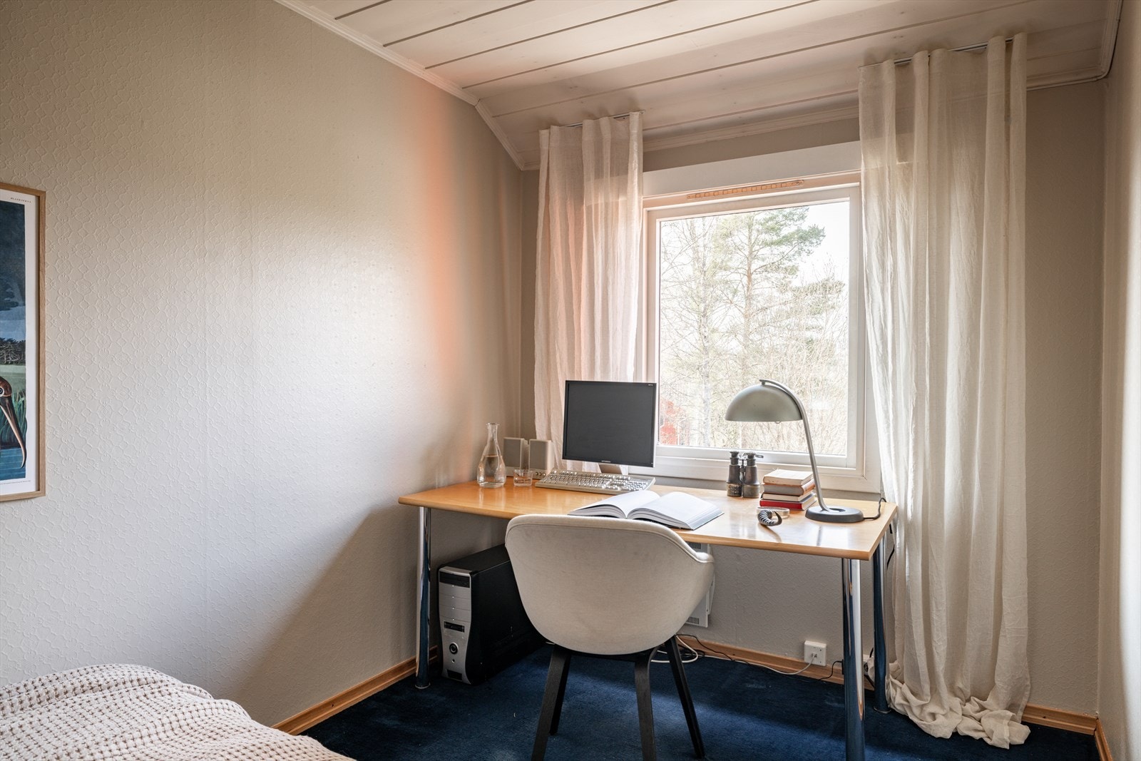 Det midterste soverommet har plass til en seng eller skap, samt kan innredes med for eksempel en skrivepult Galleribilde