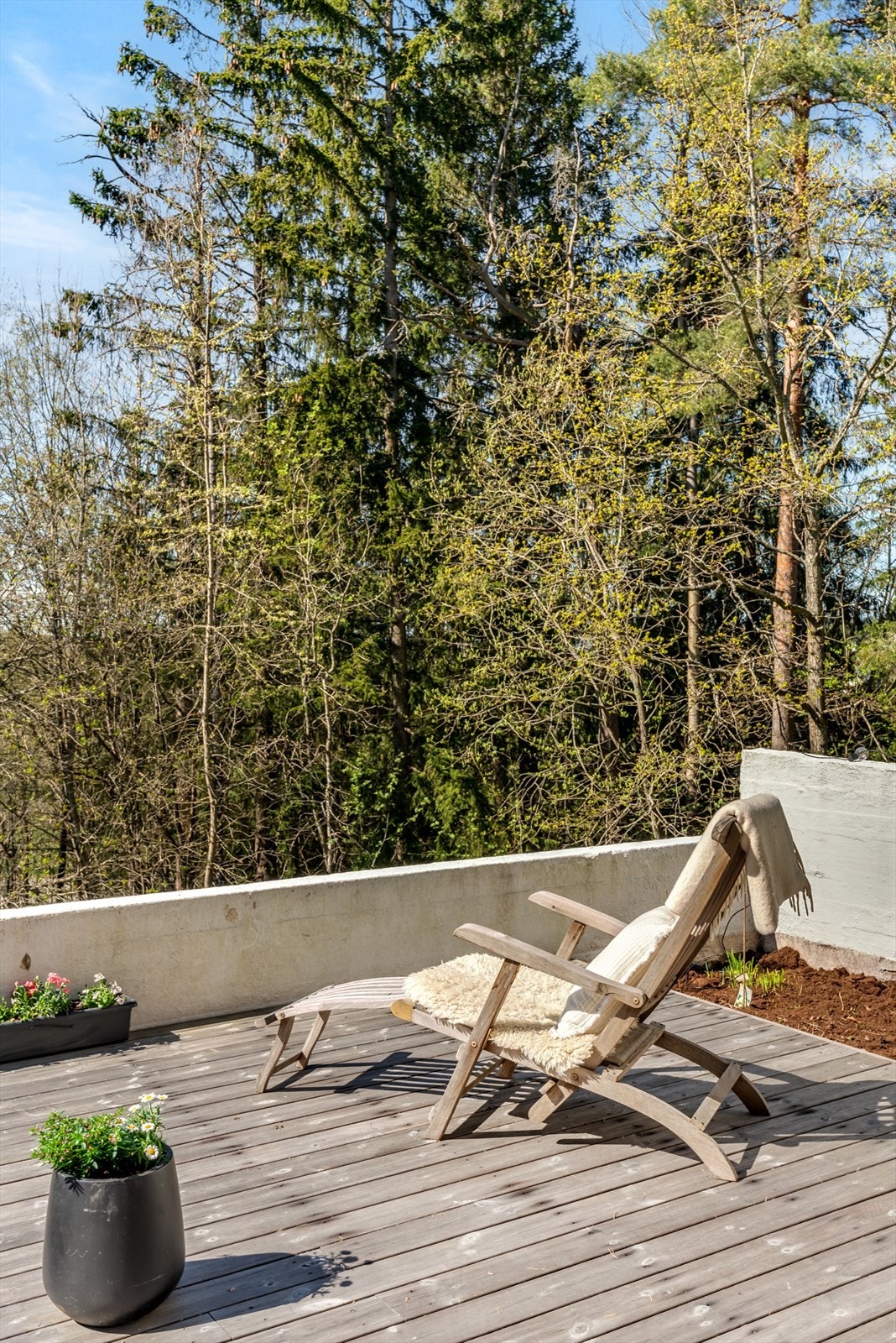 Terrassen vender mot vest og har gode solforhold. Galleribilde
