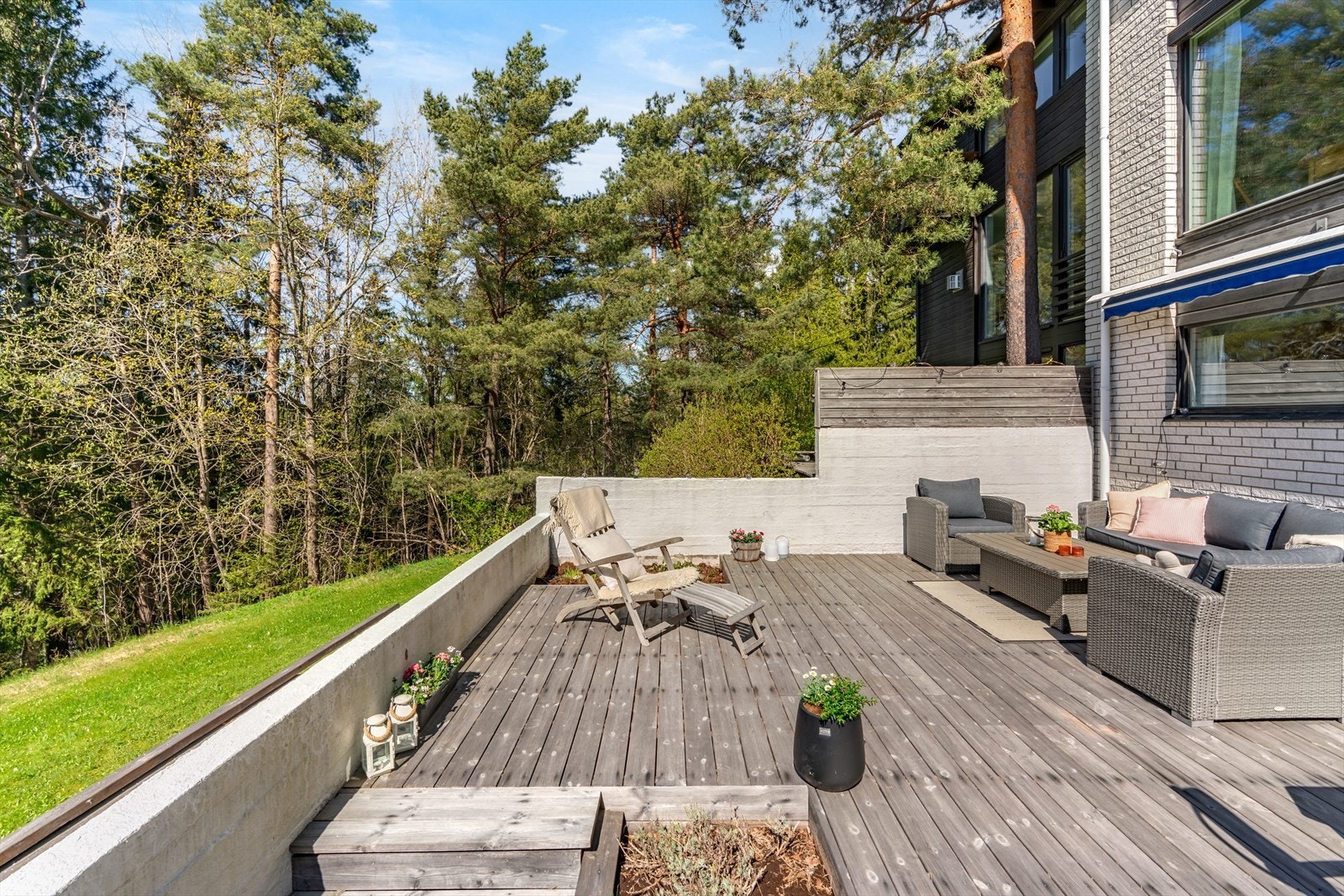 Uteplassen er målt til ca. 40 m². Galleribilde