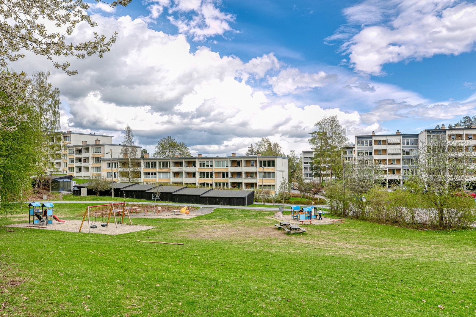 Solhaugveien, Jong Galleribilde