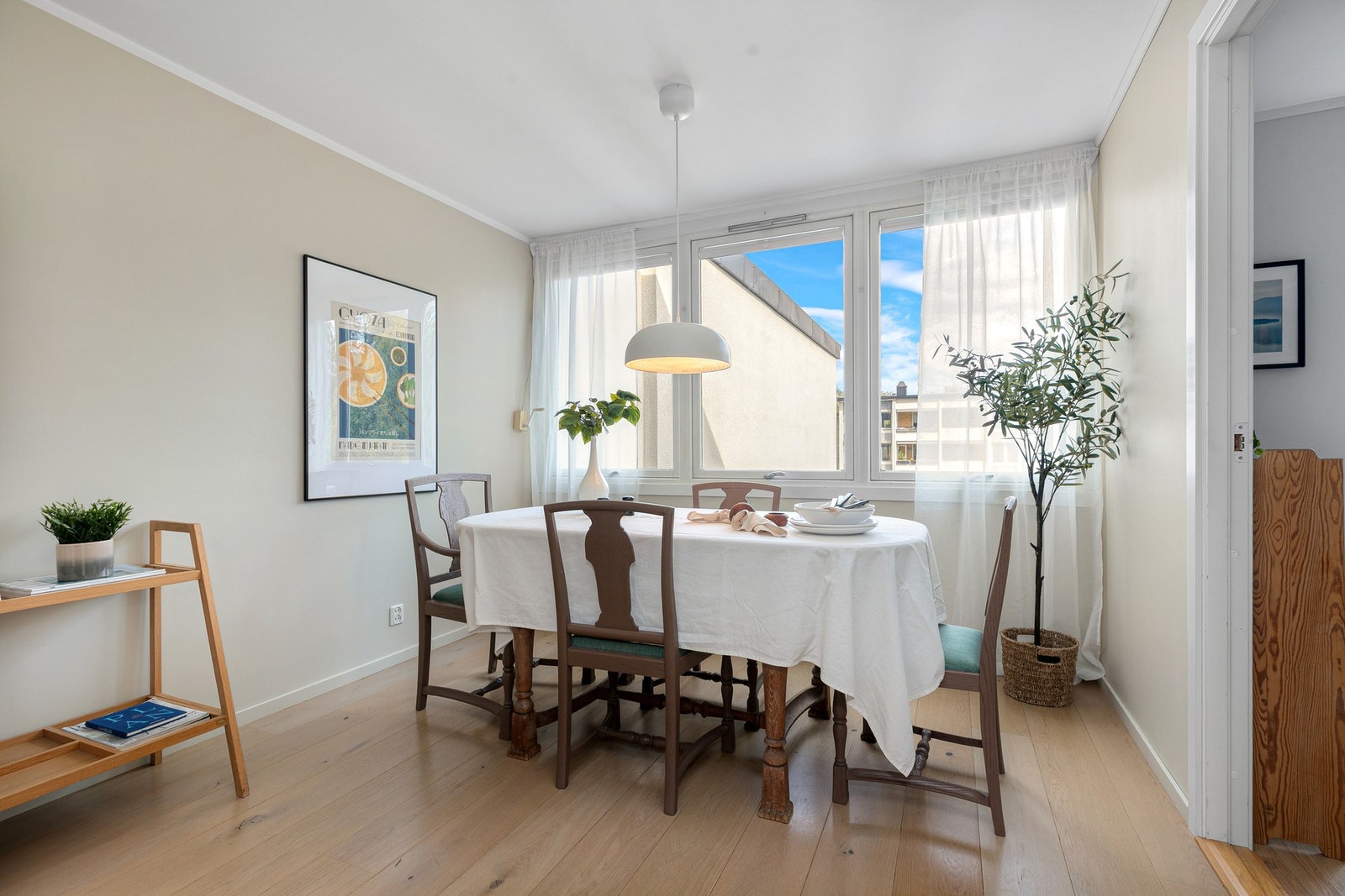 Her er det plass for hyggelige måltider med venner og familie Galleribilde