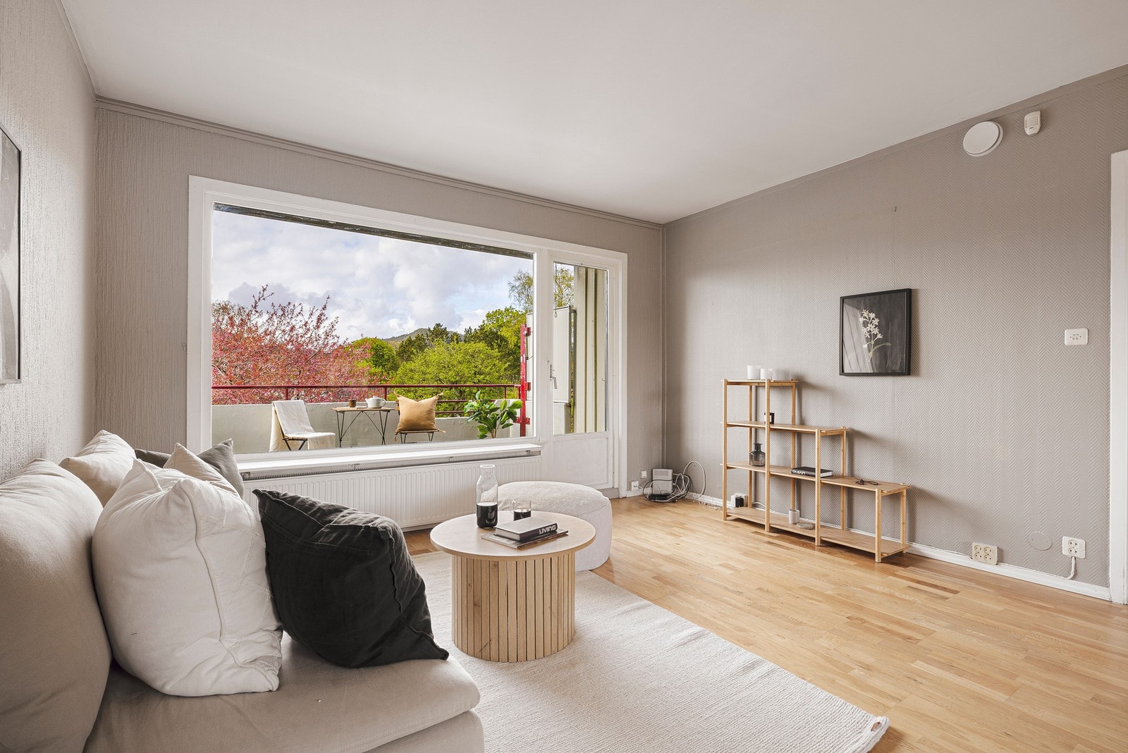 Tv/bredbånd er inkludert i felleskostnader. Galleribilde