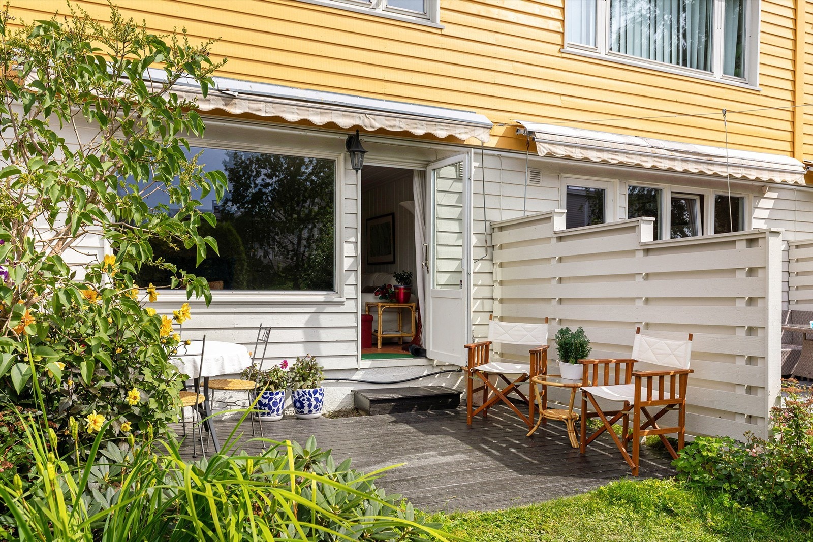 Fin plass til hagemøbler og grill Galleribilde