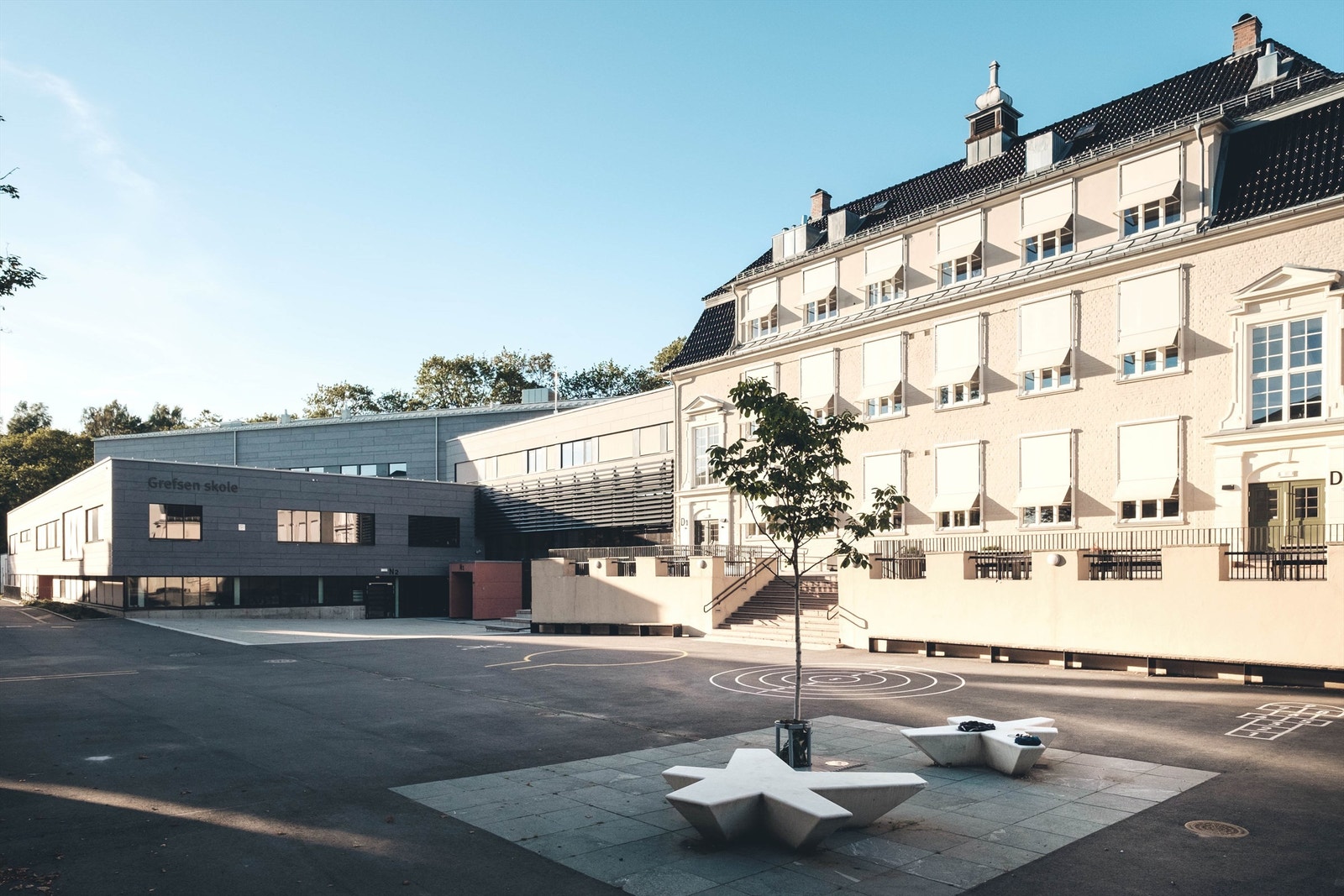 Det er gangavstand til populære Grefsen skole Galleribilde