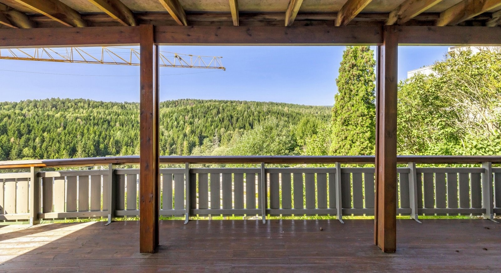 Videre er det herfra flott utsikt mot Nøstvedtmarka. Galleribilde