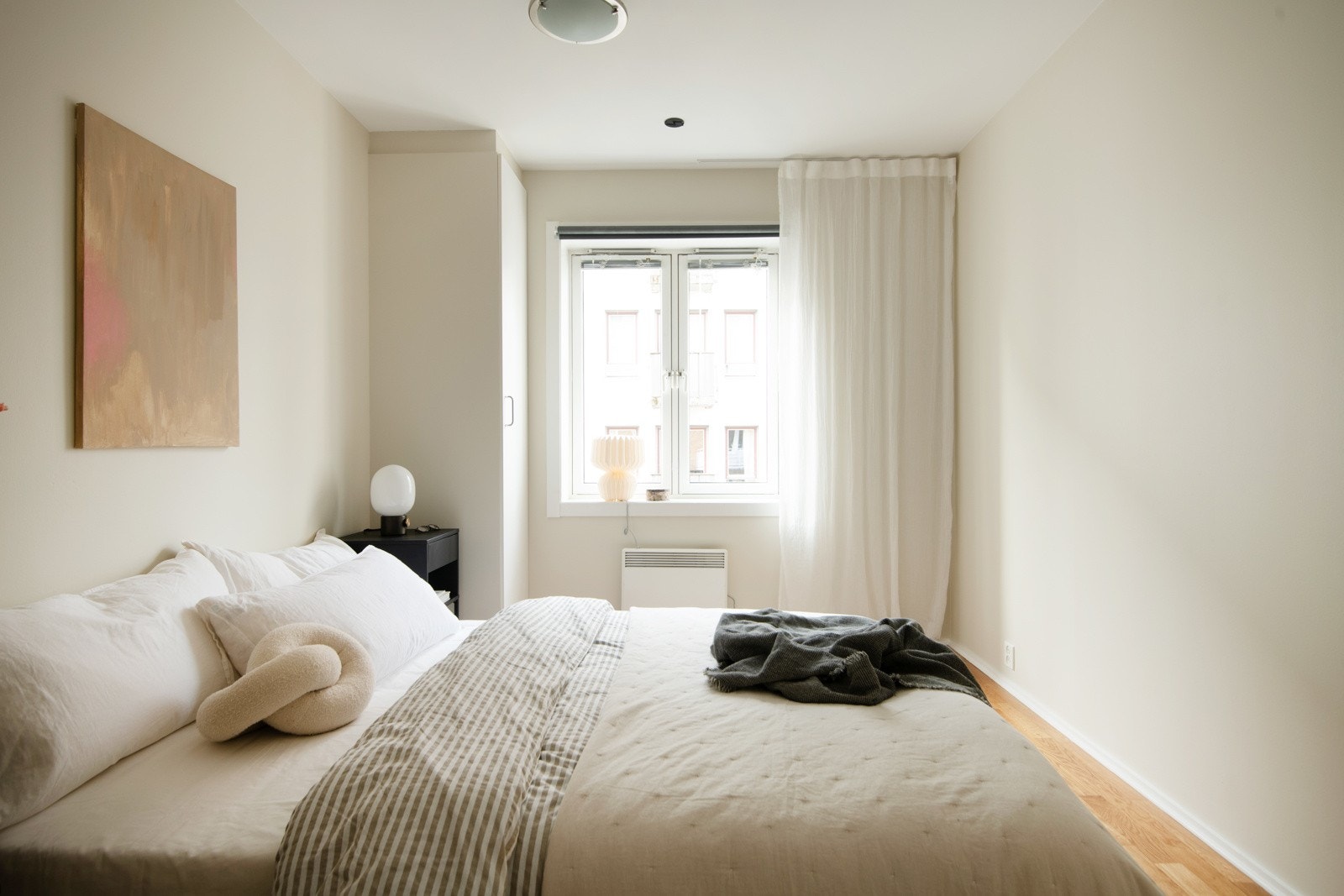 Det er også god plass til garderobeskap og supplerende oppbevaringsmøblement etter behov. Galleribilde