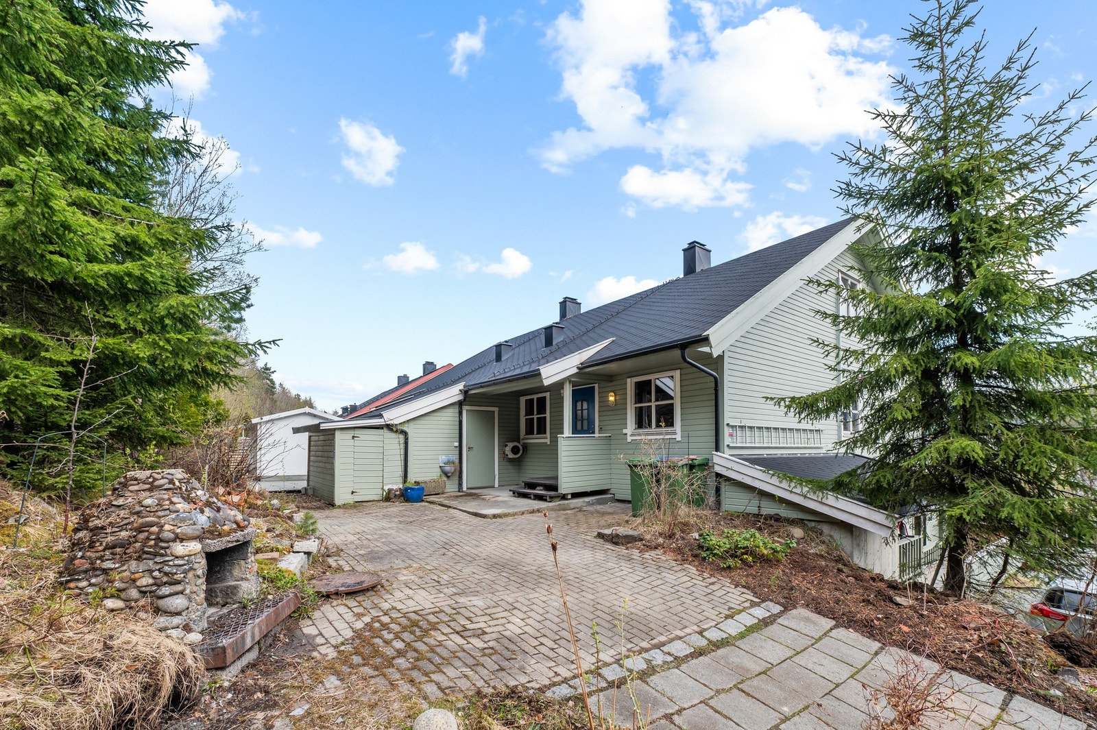 En innholdsrik leilighet med rolig og sentral beliggenhet. Galleribilde