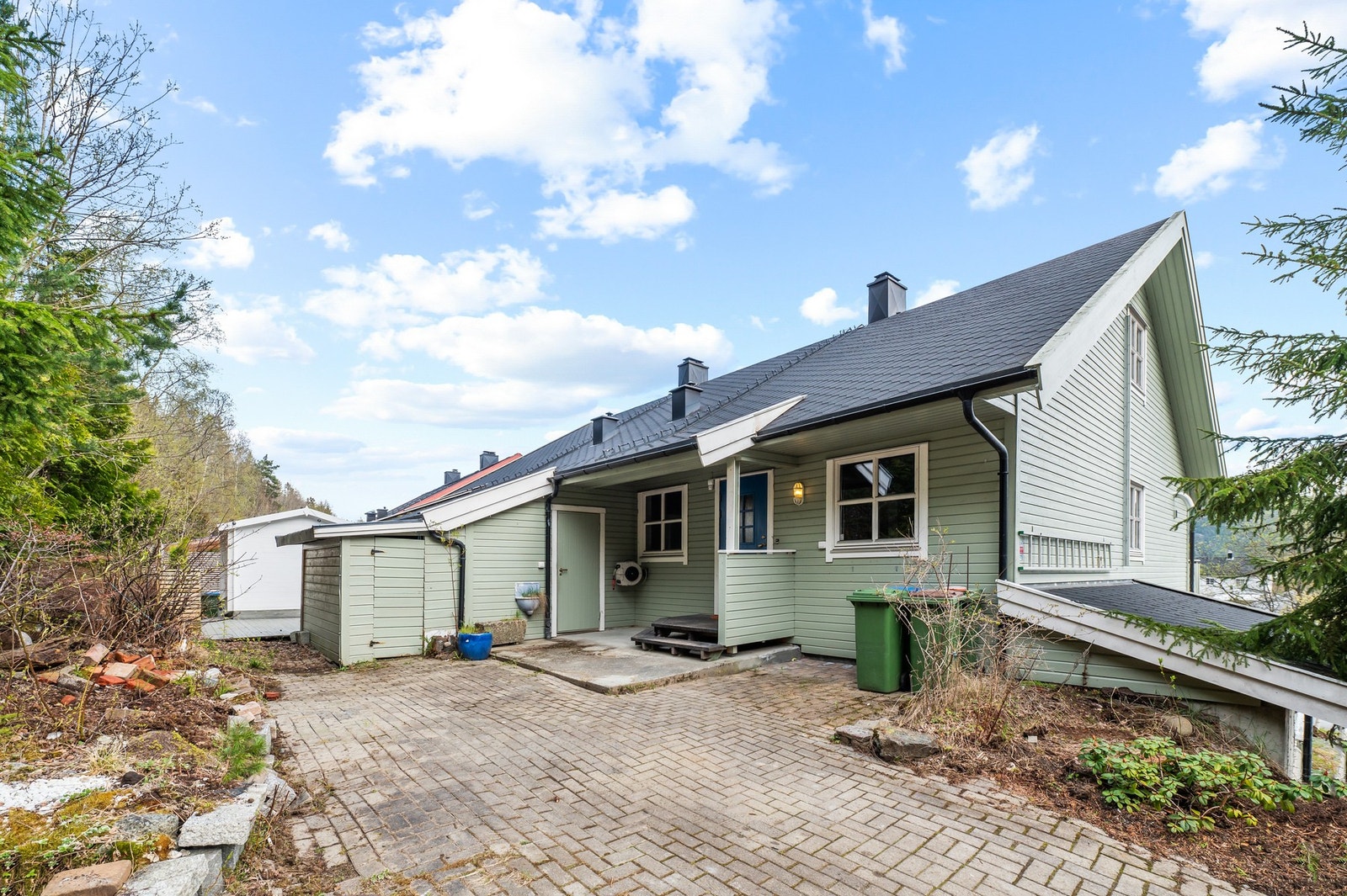Ved inngangen finner du to boder for praktisk oppbevaring. Galleribilde