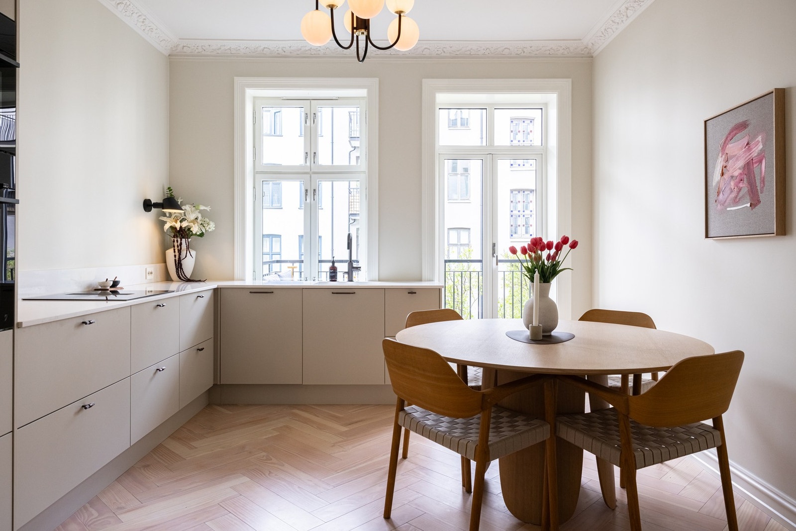 EIE eiendomsmegling ved Edvard Ingebrigtsen har gleden av å presentere denne vakre leiligheten i Romsdalsgata 10! Galleribilde