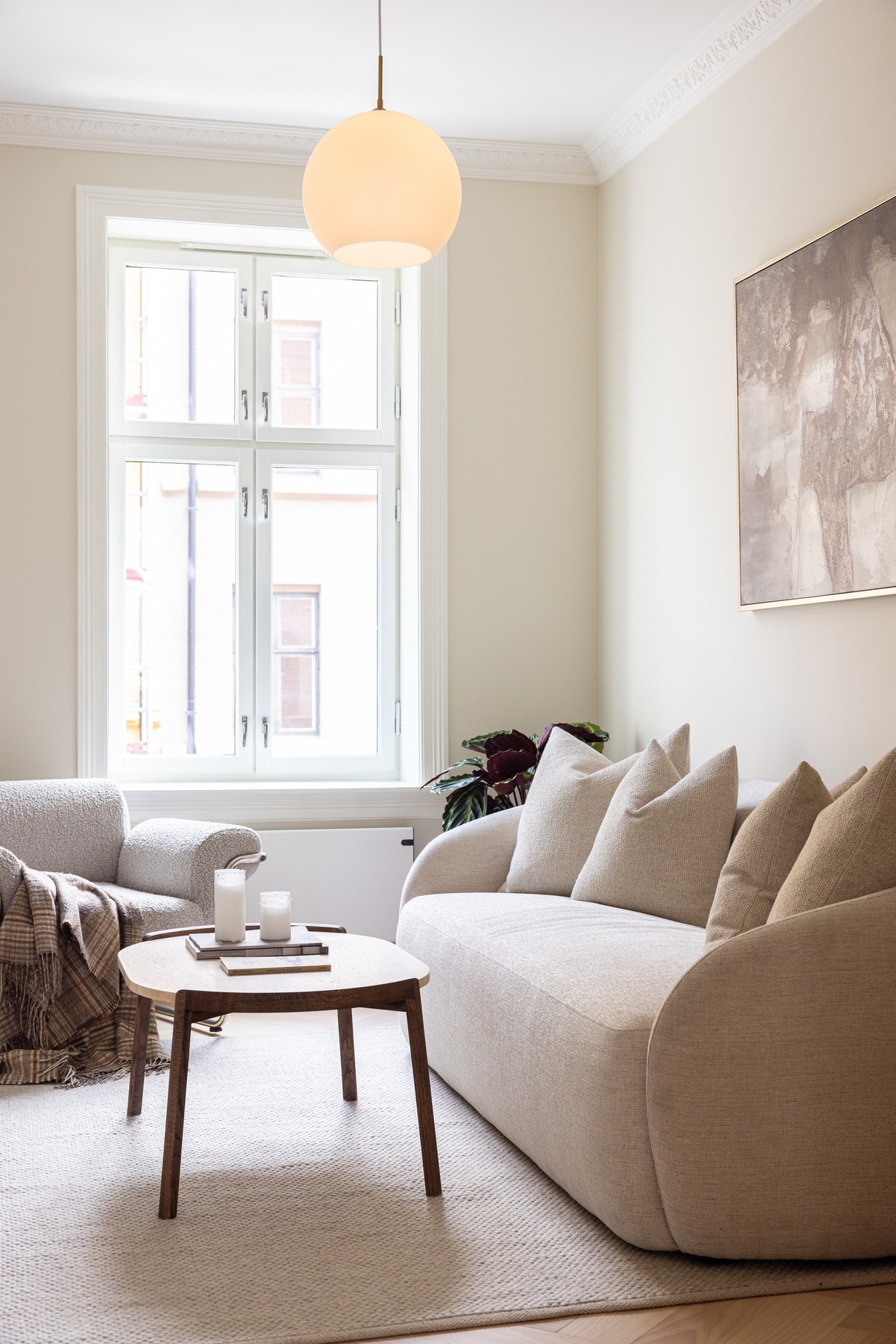 Alle overflater er slette og nymalte i 2024. Galleribilde