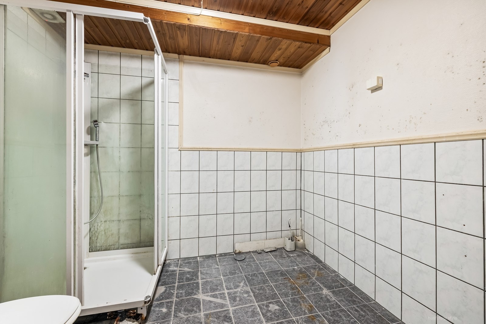 Bad i U. etasje. Galleribilde