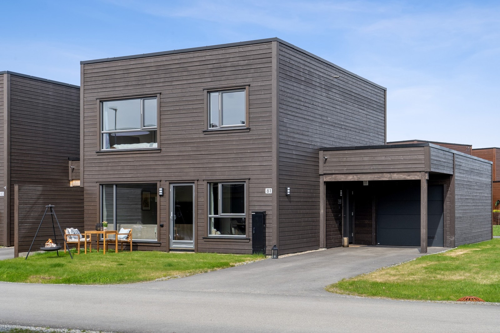 Et moderne og lekkert hjem med rom for mange og gode planløsninger! Galleribilde