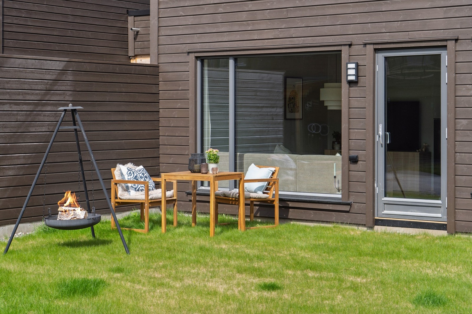 Herlige sommerdager kan nytes fra hagen! Galleribilde