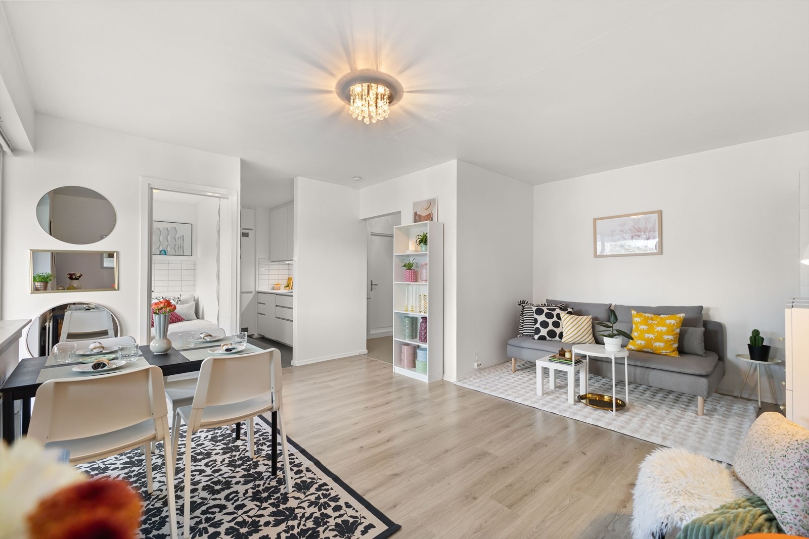 - En svært lys og romlig 2-roms med sentral beliggenhet på populære Oppsal - Galleribilde