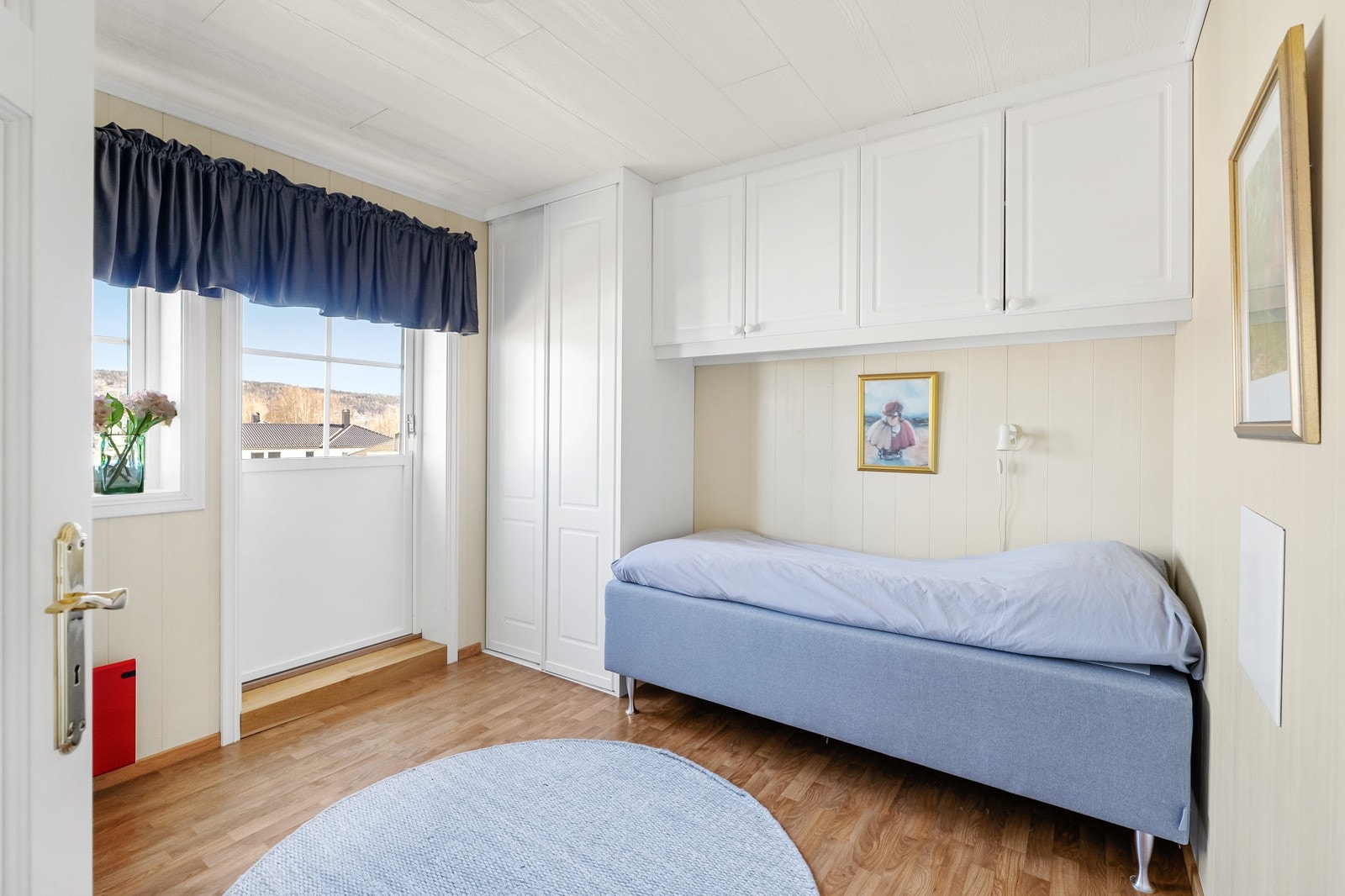 God oppbevaringsplass også på det minste soverommet. Galleribilde