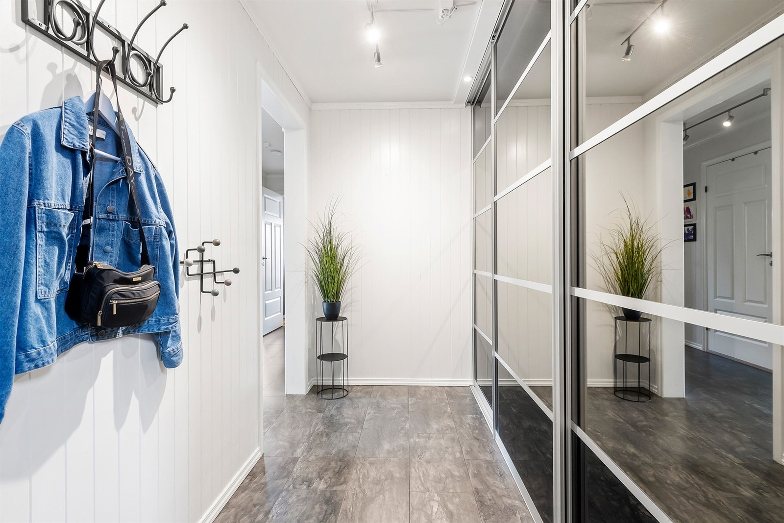 Entré, velkommen inn! Galleribilde