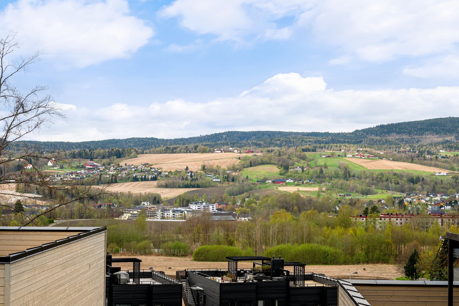 Utsikt fra balkong. Galleribilde