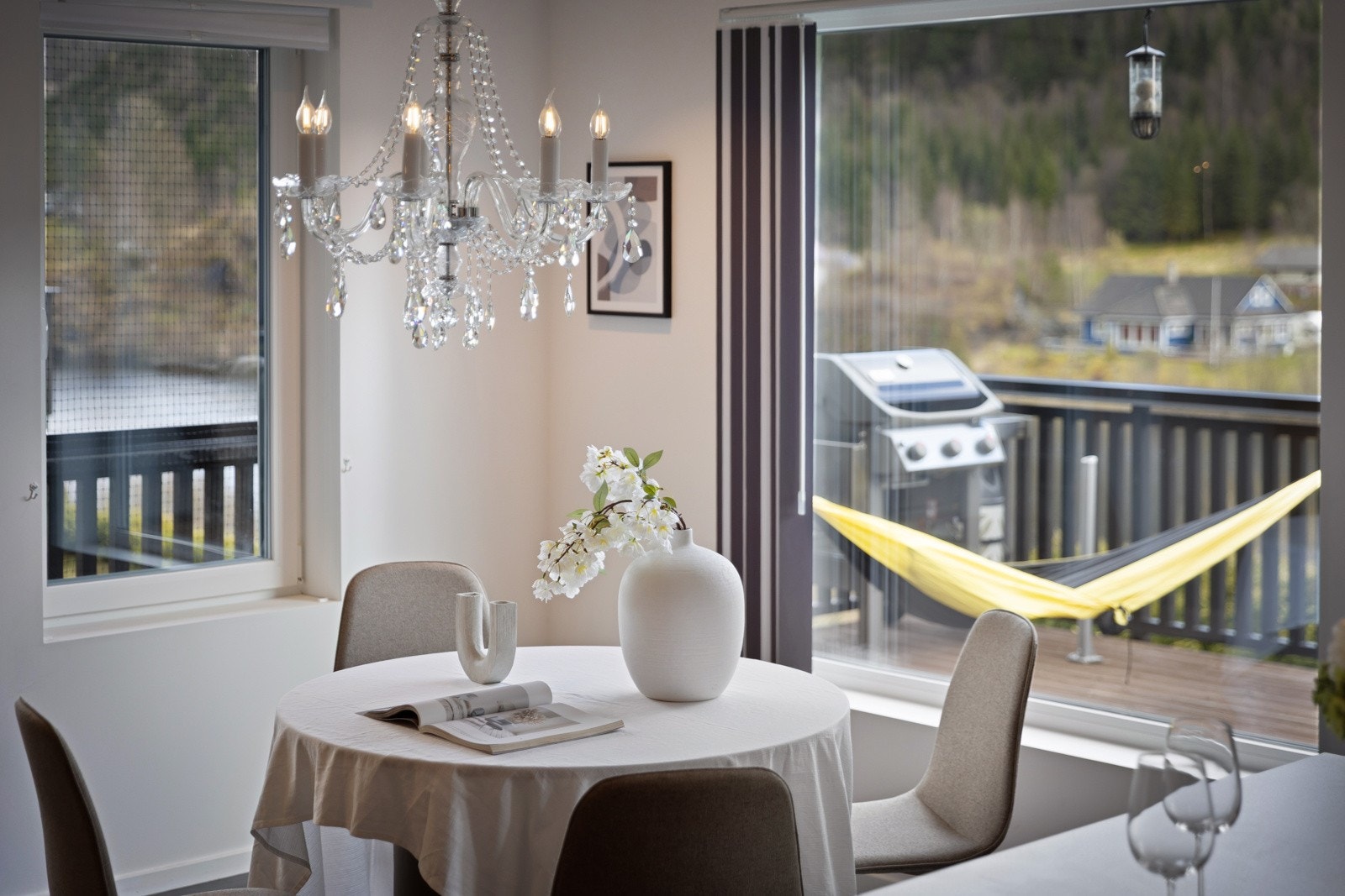 Middag inne eller ute, valget er ditt. Galleribilde