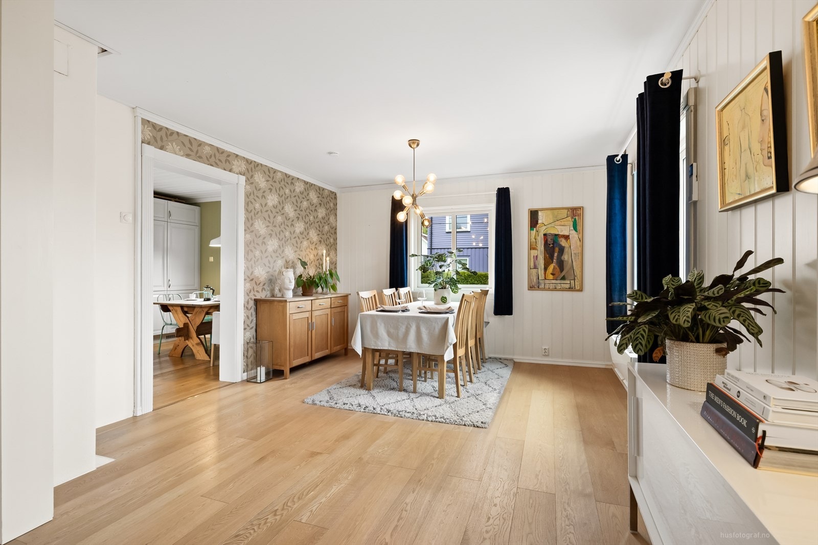 Tiltalende og innholdsrik enebolig med god planløsning. Galleribilde