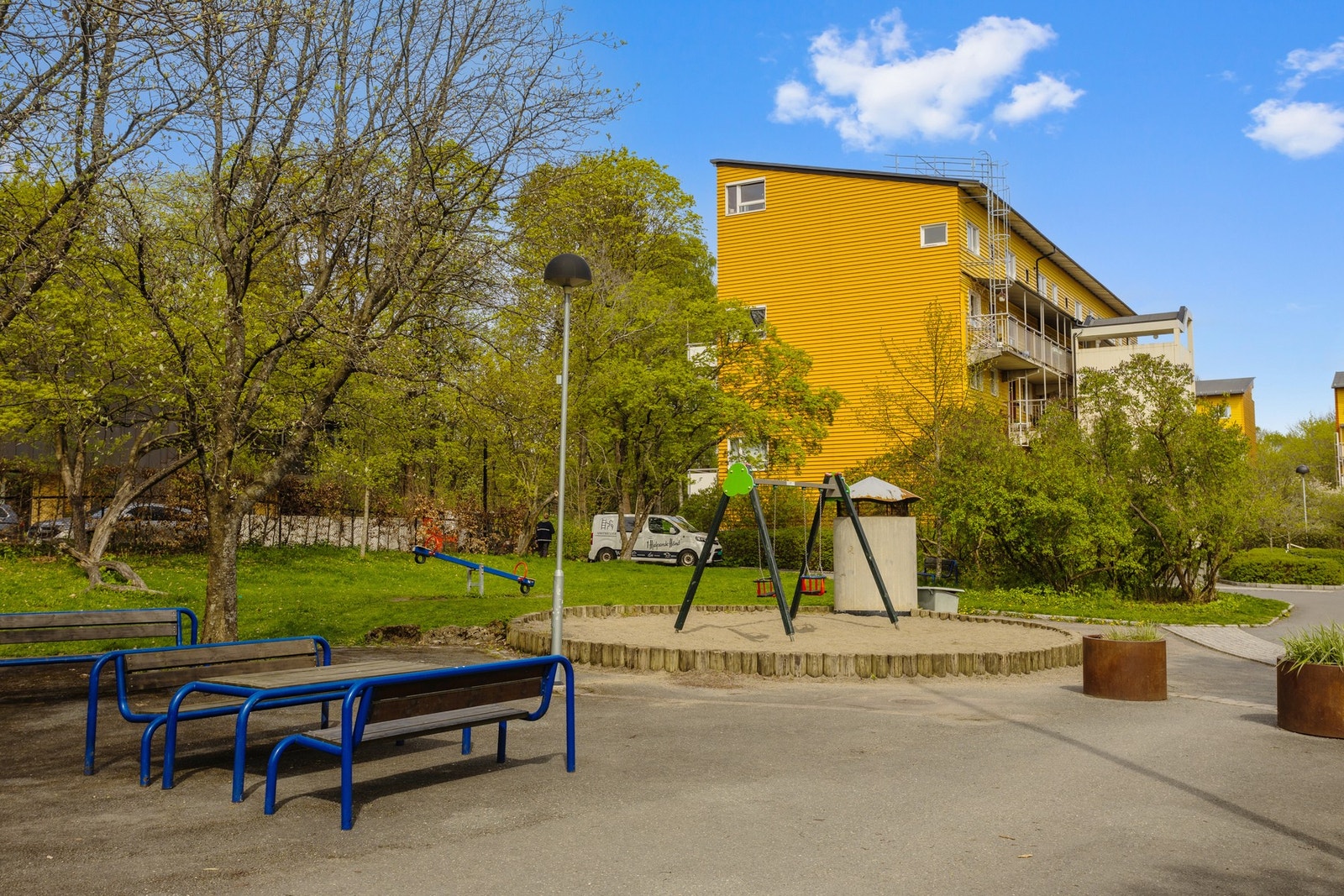 Det er flere hyggelige leketun og sittergrupper på Casinetto. Galleribilde