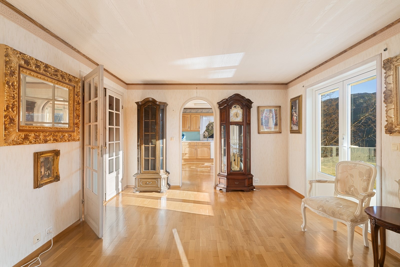 Stue 1. etasje Galleribilde