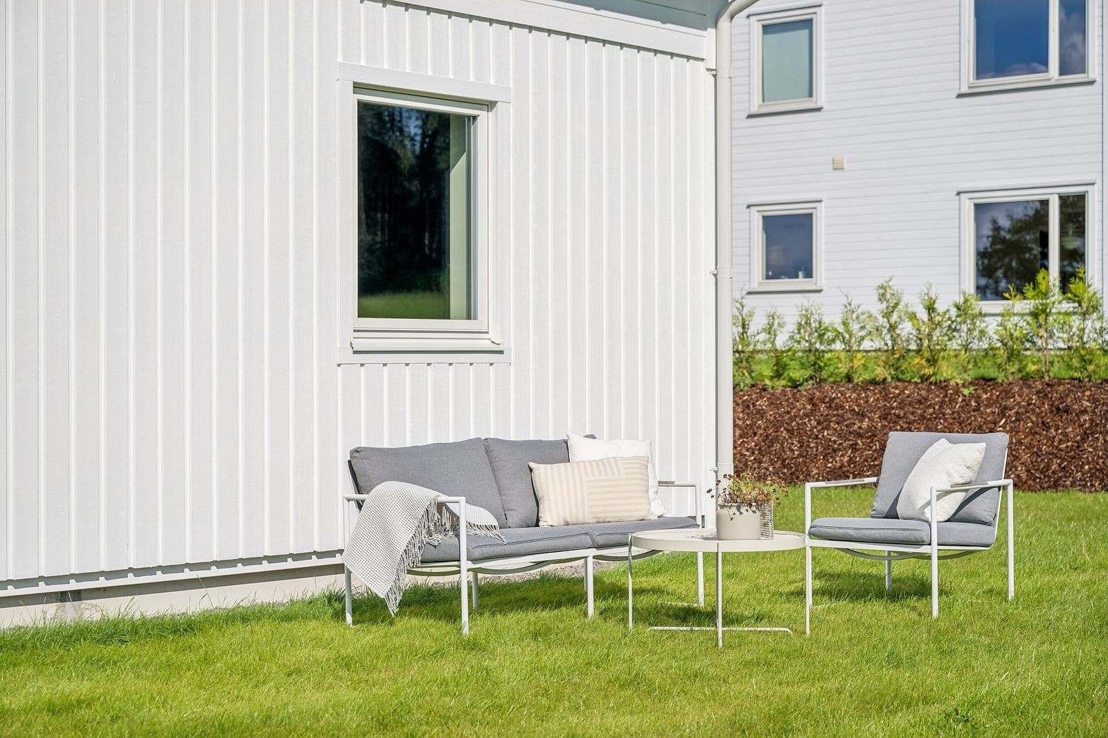 Hyggelig og usjenert hage Galleribilde