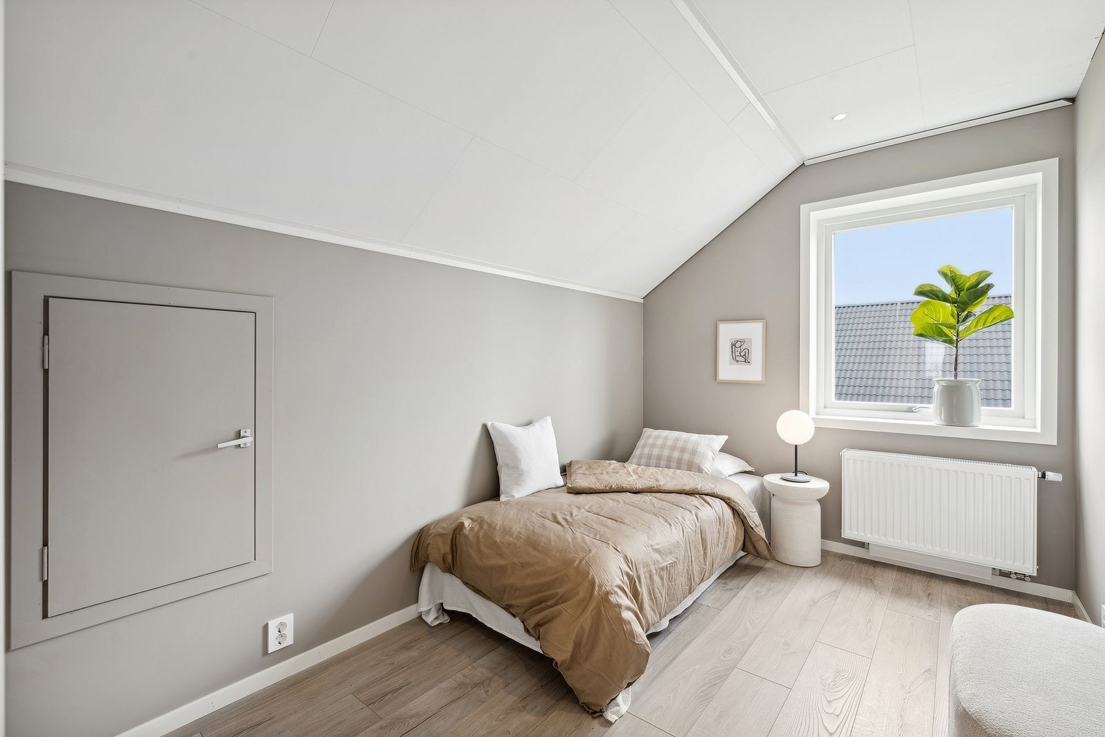 Luftig soverom i 2.etg Galleribilde