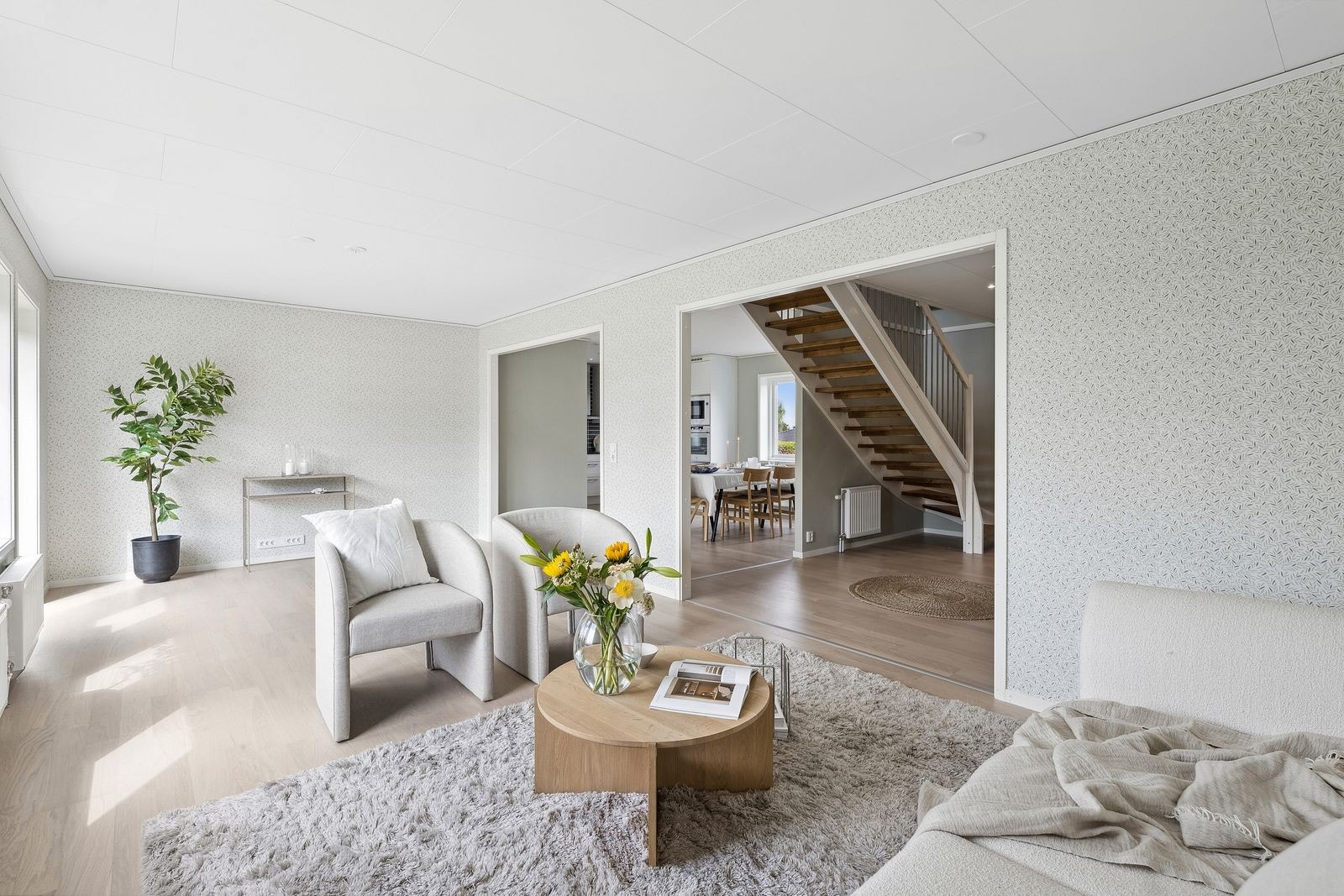 Lys og åpen stue Galleribilde