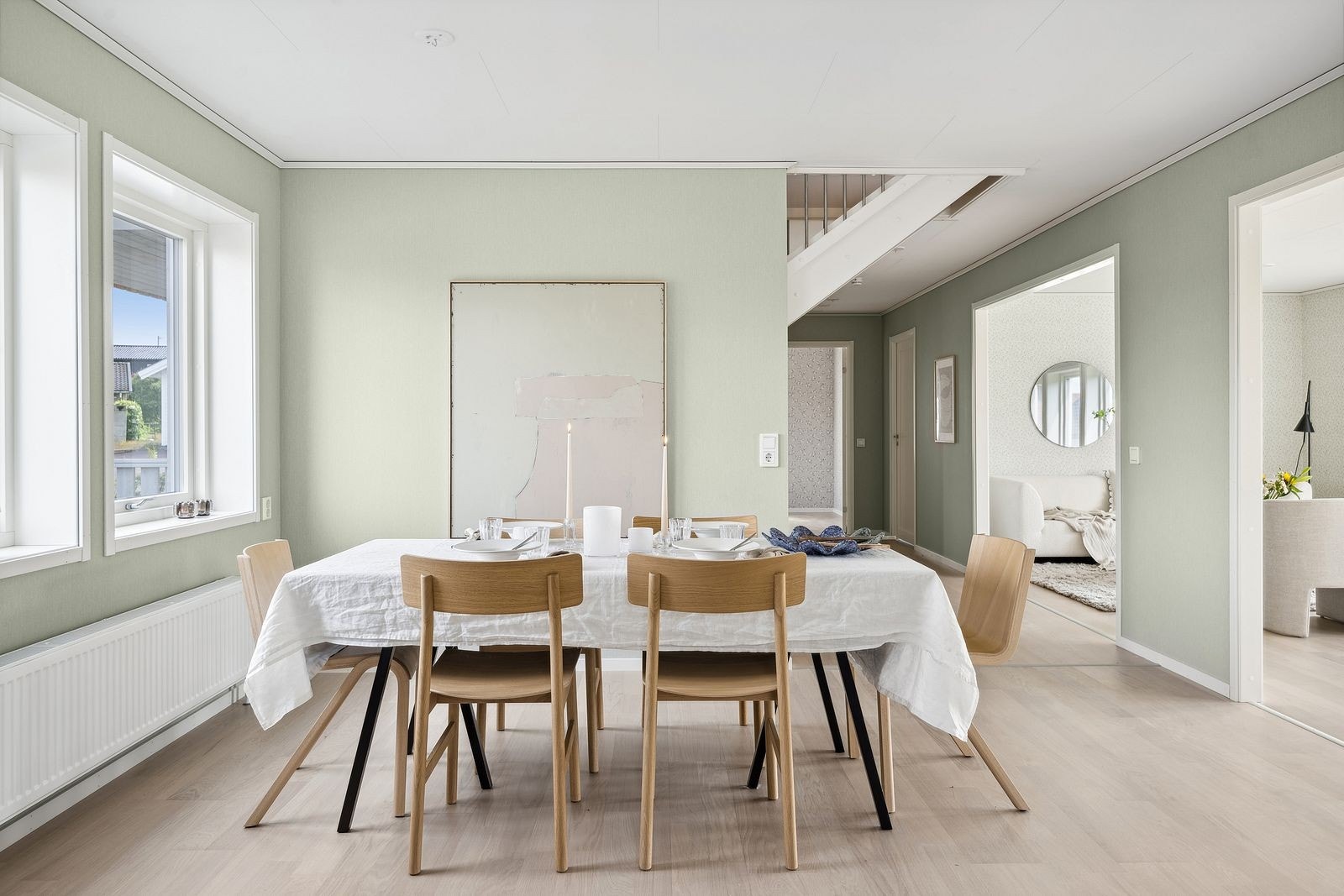 Kjøkken med spiseplass Galleribilde