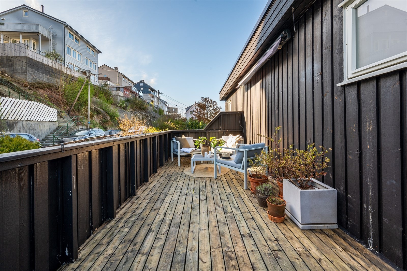 - Fra stuen har du utgang til balkong på 13,9m² - Galleribilde