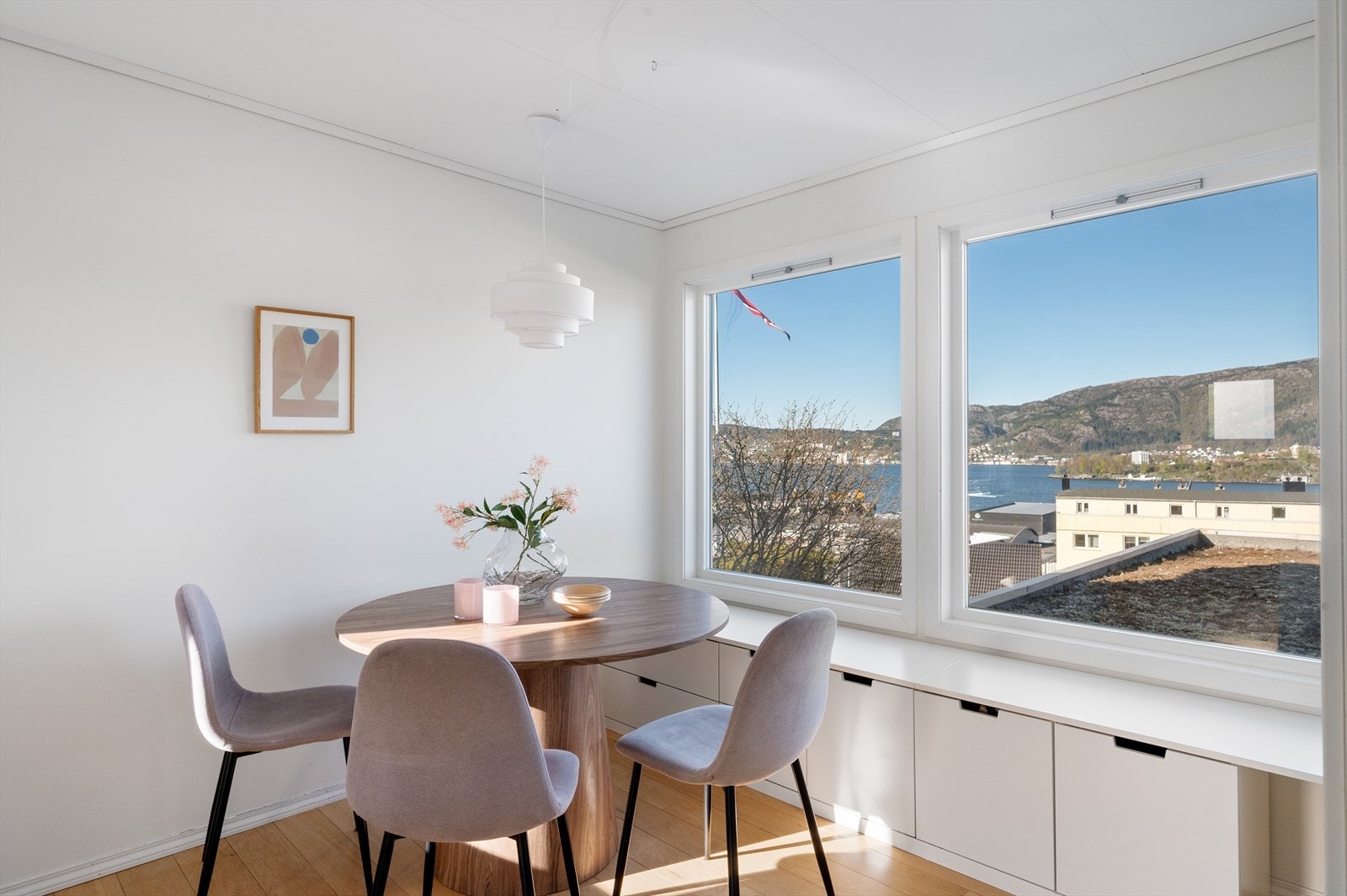 - Separat kjøkkenrom på 17m² - Galleribilde