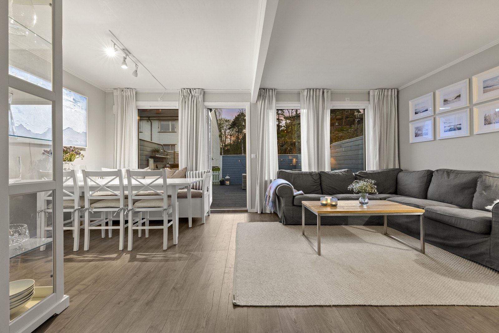 Kveldsstemning. Galleribilde